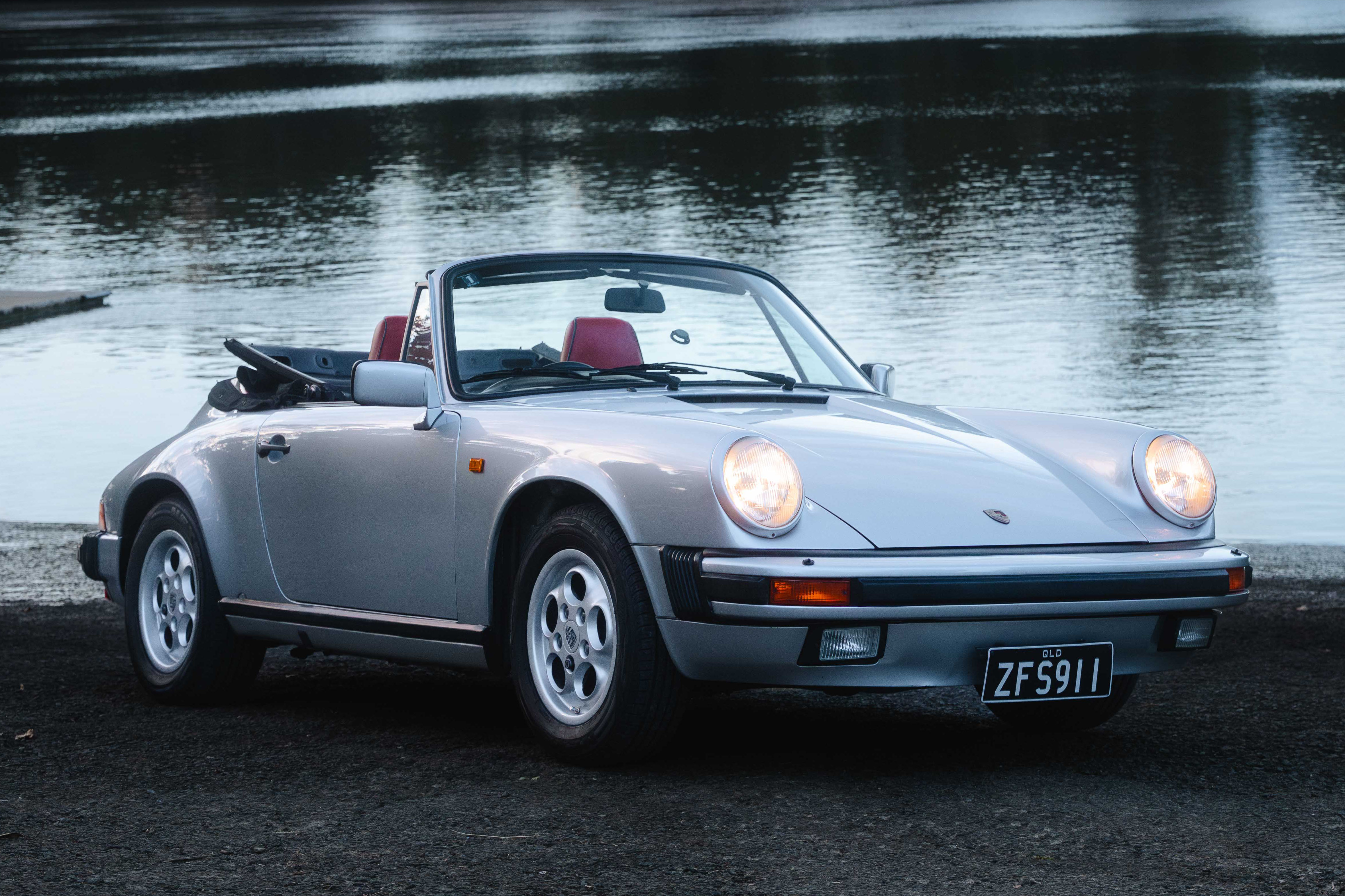 1985 Porsche 911 Carrera 3.2 Cabriolet