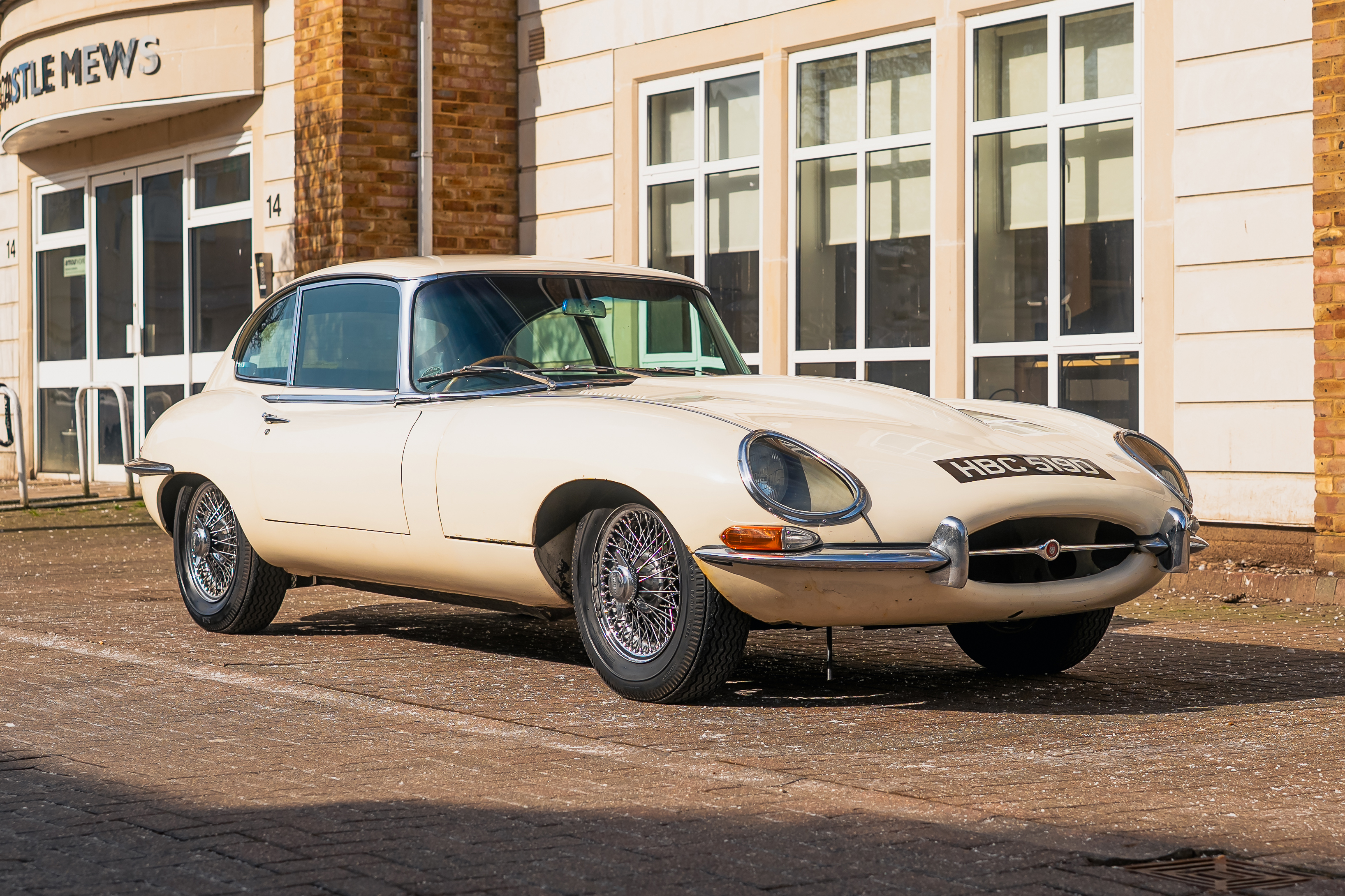 1966 Jaguar E-Type Series 1 4.2 2+2 FHC