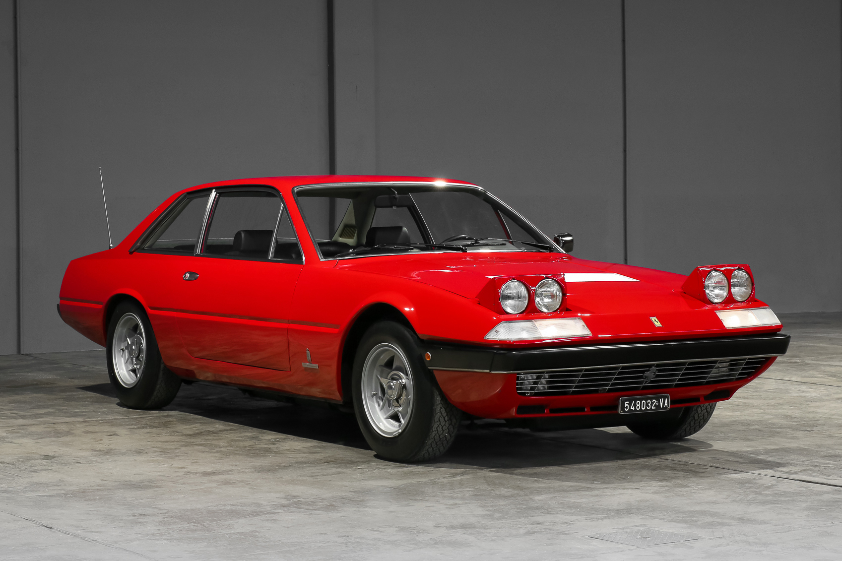 1976 Ferrari 365 GT4 2+2