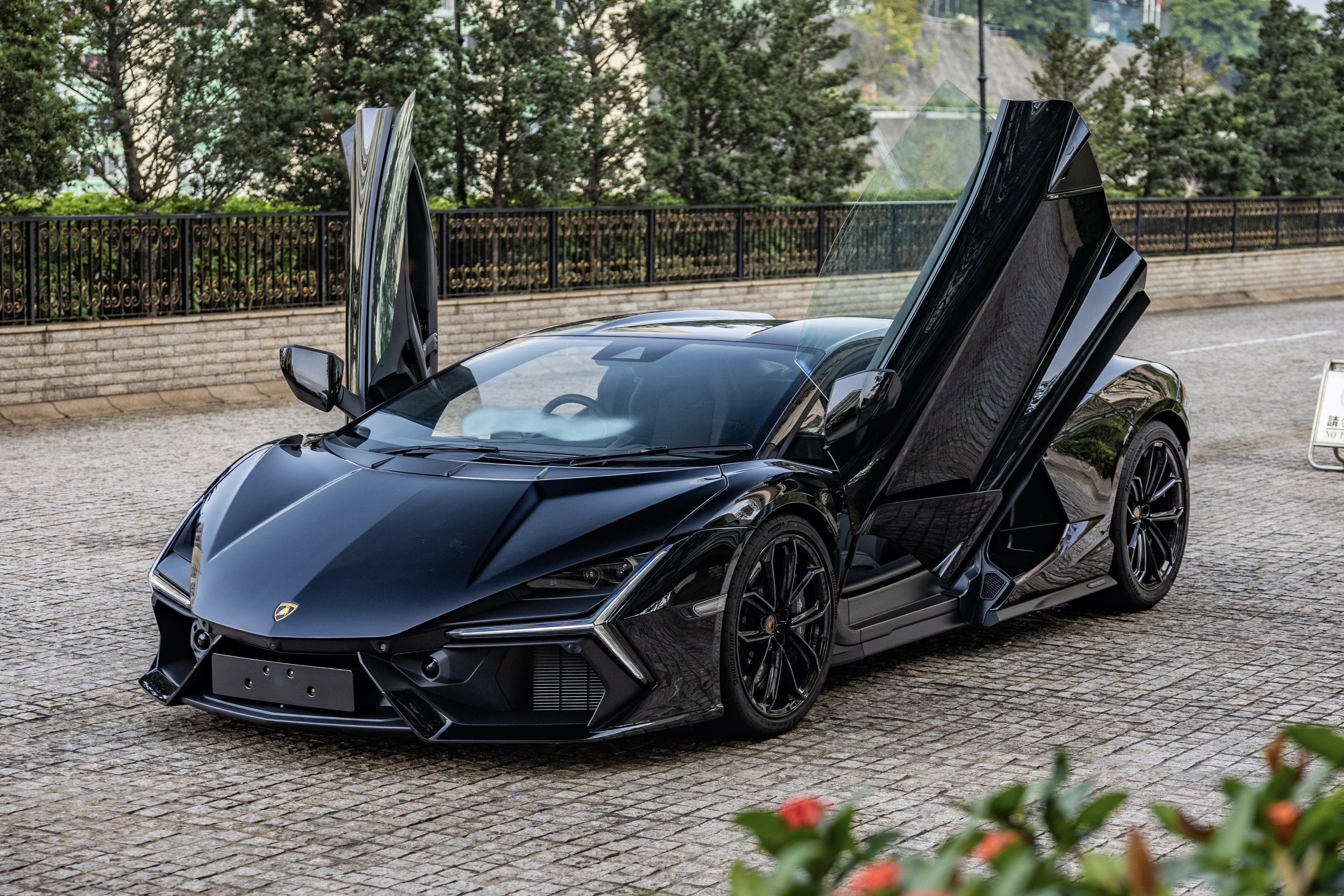 2024 Lamborghini Revuelto - 163 Km