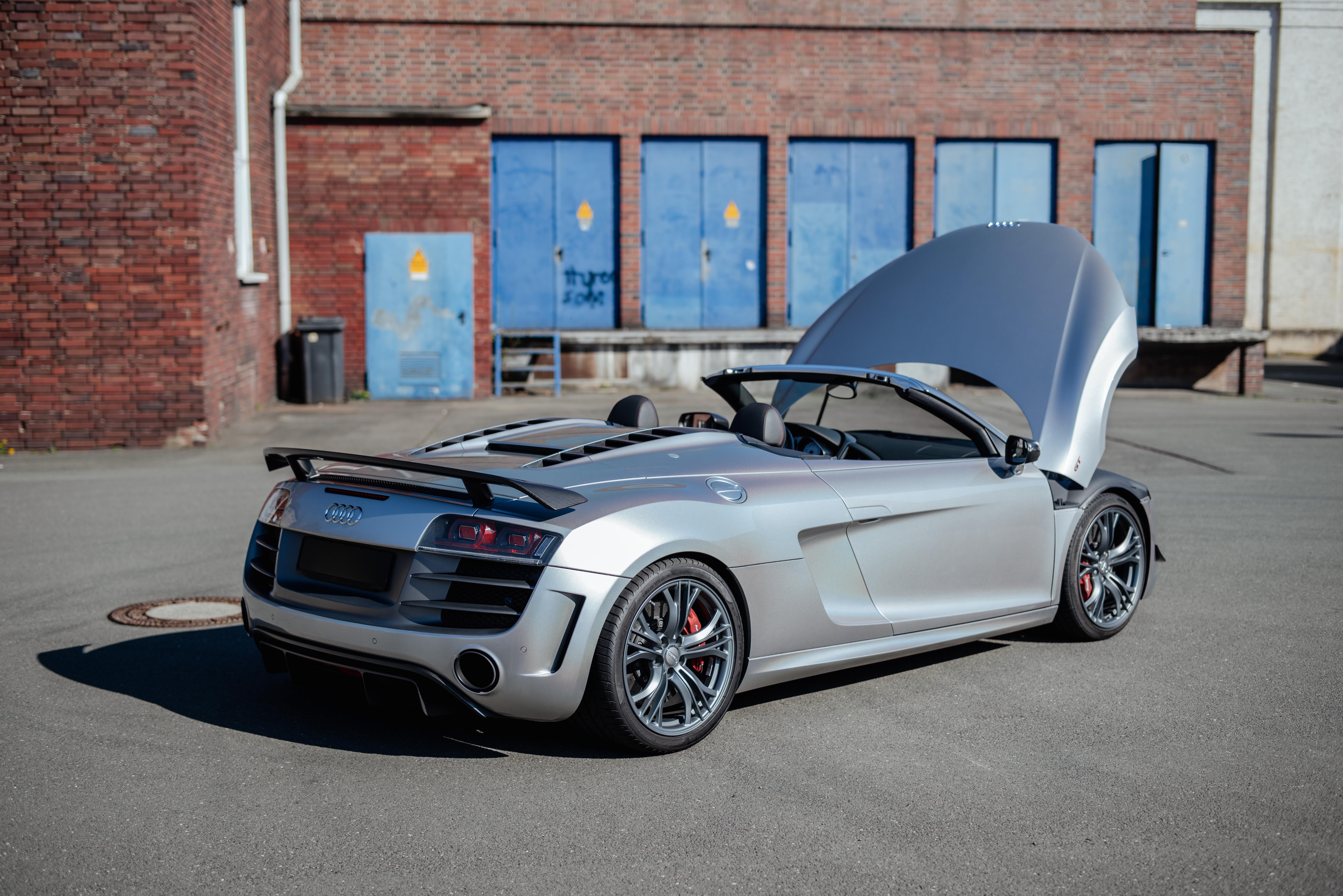 【動作確認済み】アウディ 電動自動車 Audi R8 Spyder シルバー 動作確認済み】アウディ 電動自動車 Audi R8 Spyder シルバー