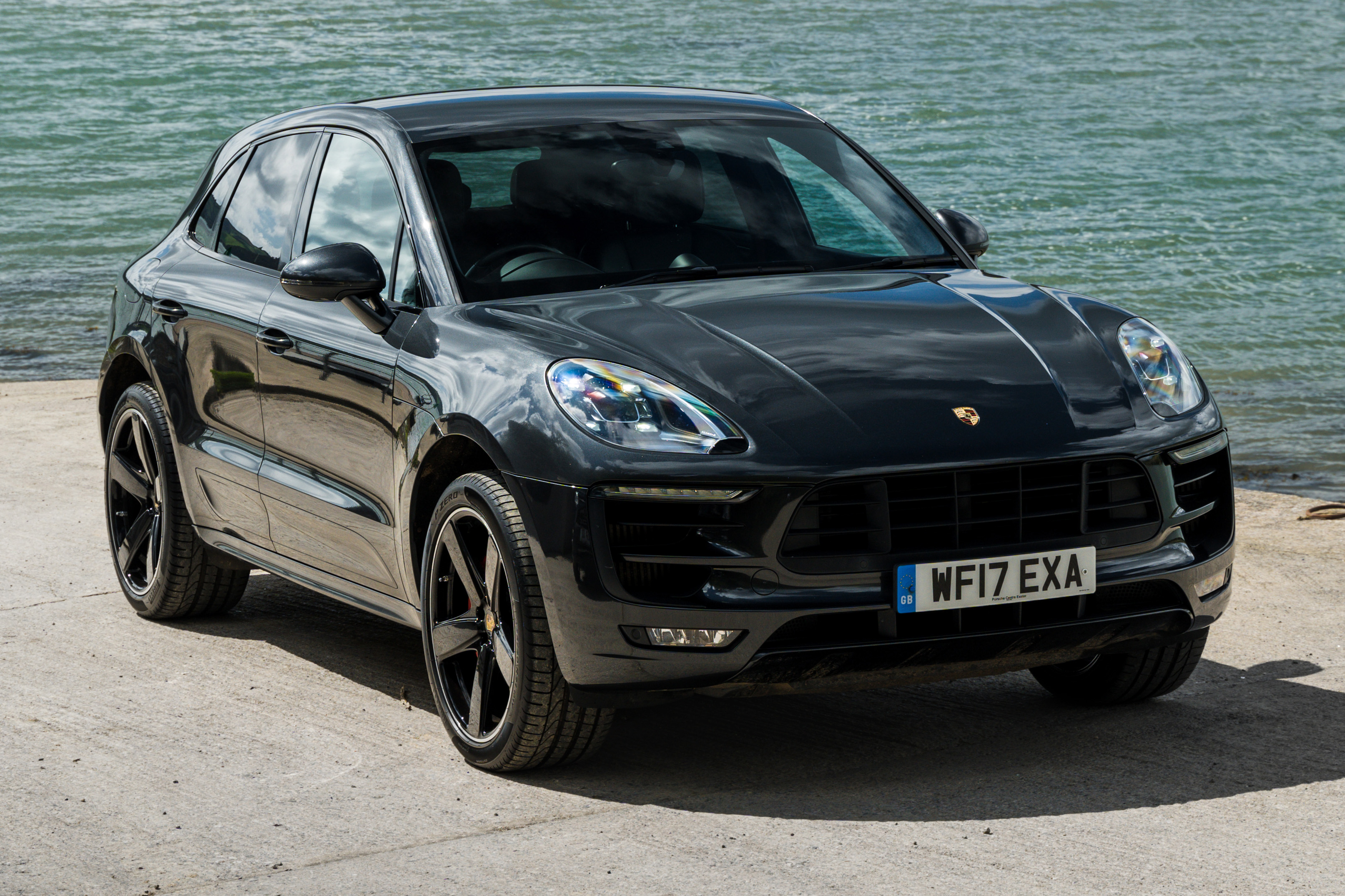 2017 Porsche Macan Turbo