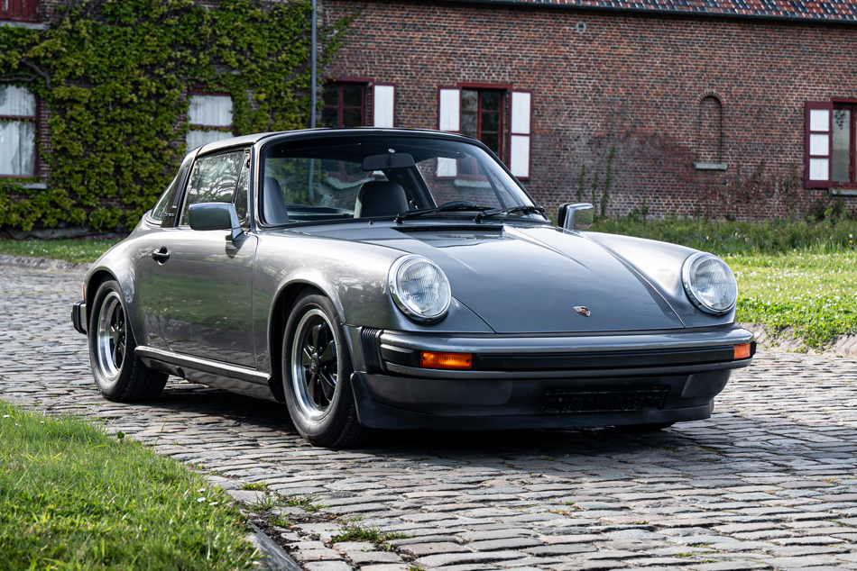 1975 Porsche 911 2.7 Targa