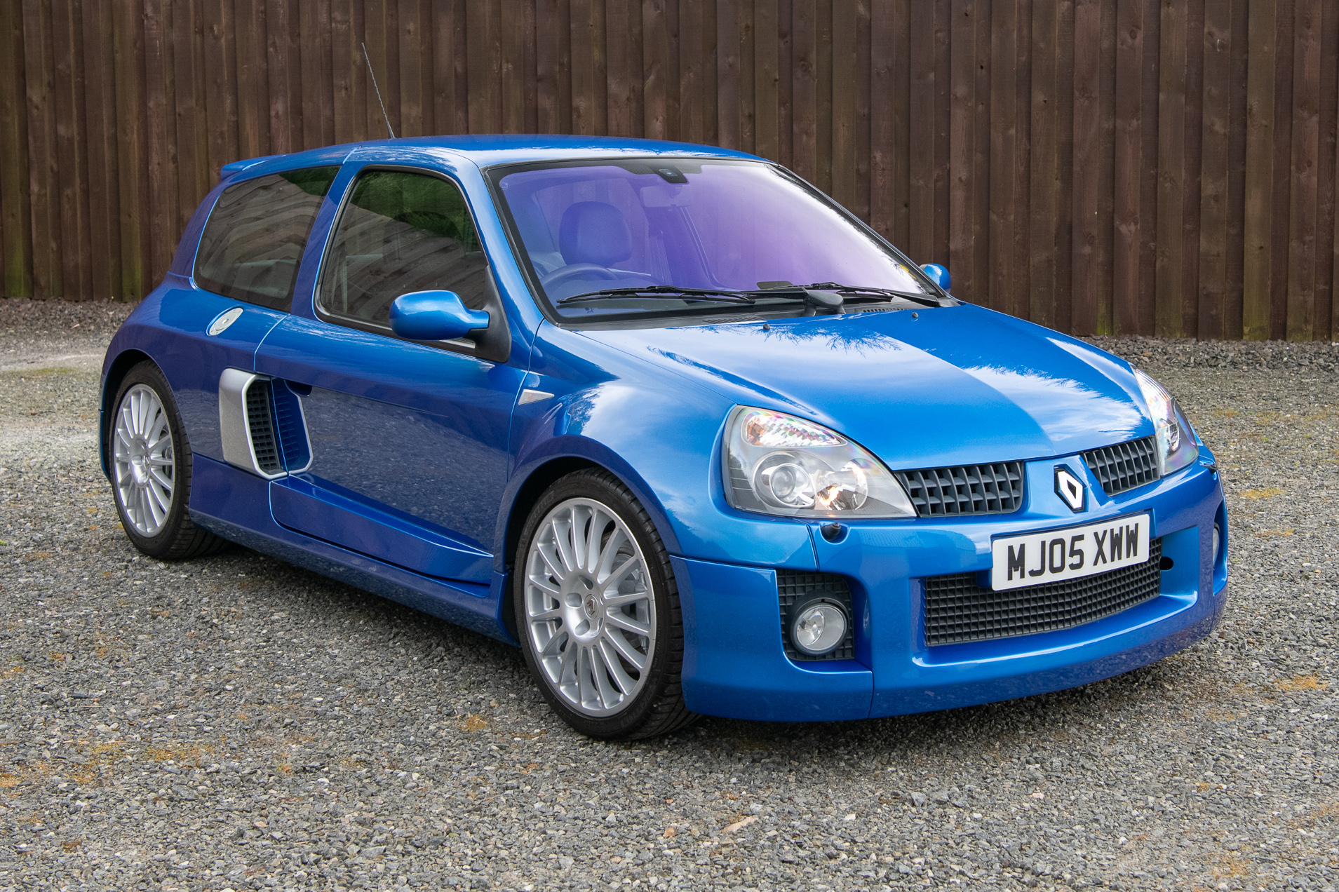 2005 Renault Clio V6 Phase 2 - 33,087 Miles