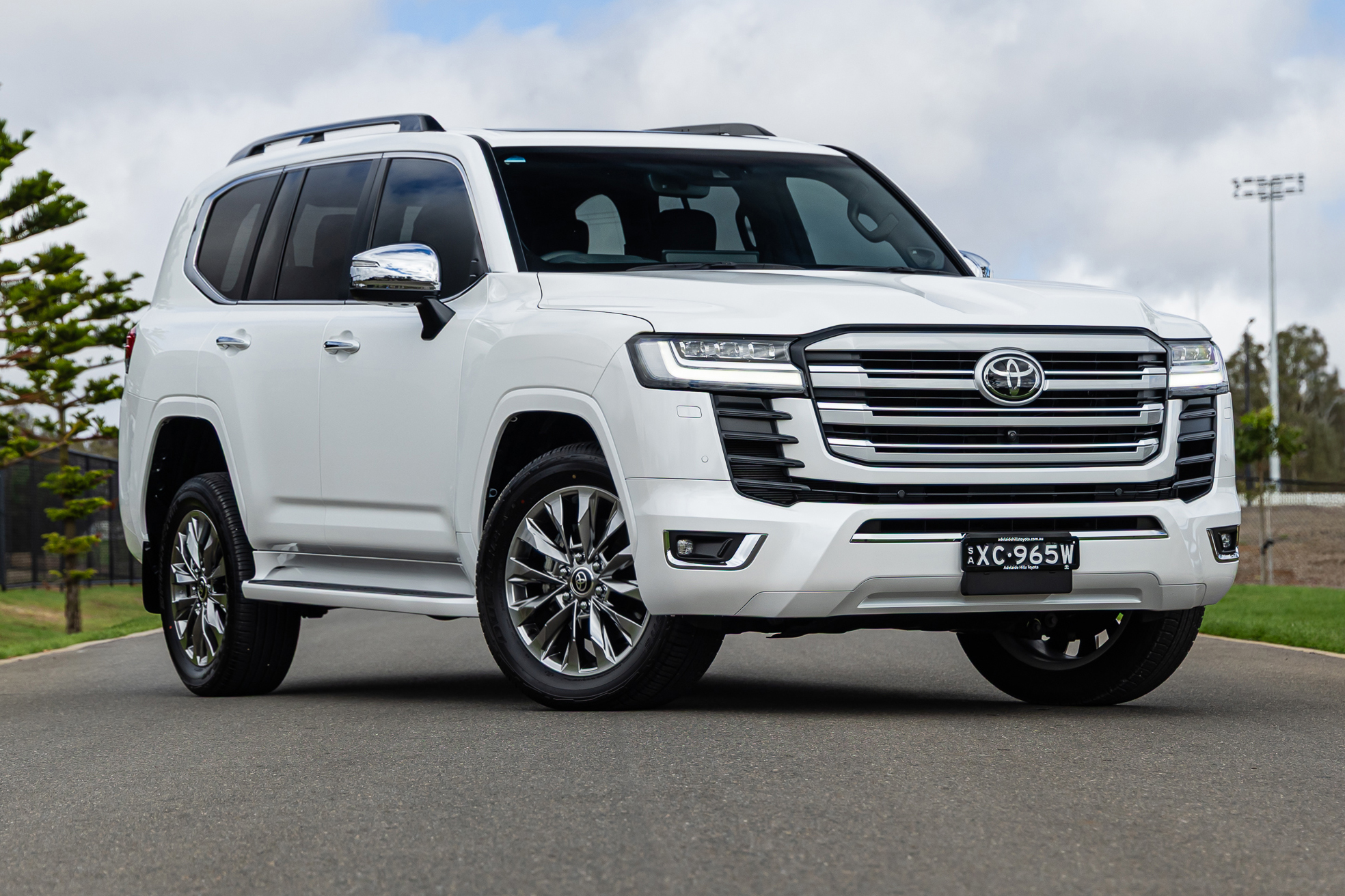 2022 Toyota Land Cruiser 300 Sahara ZX