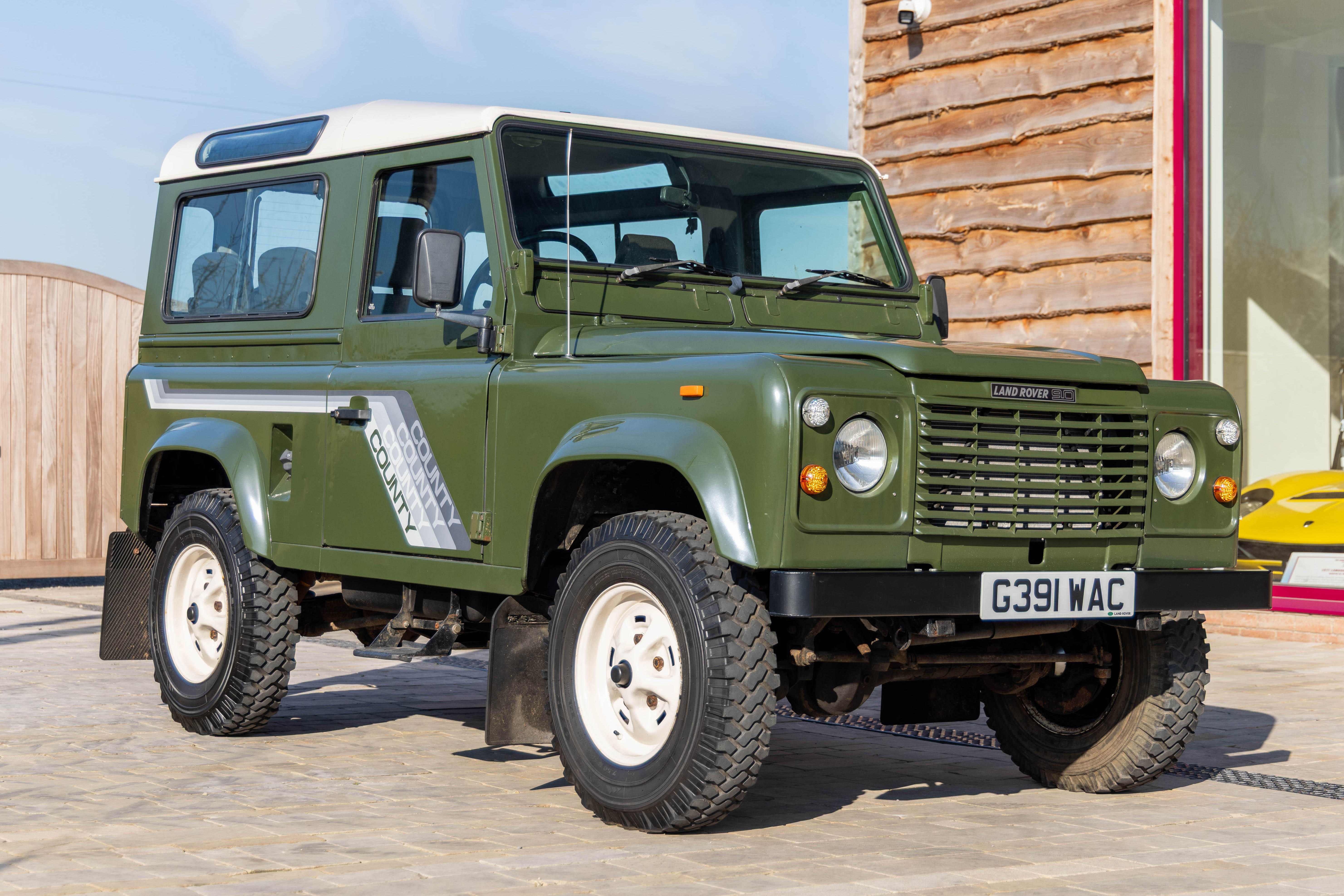 1989 Land Rover 90 County V8 Station Wagon