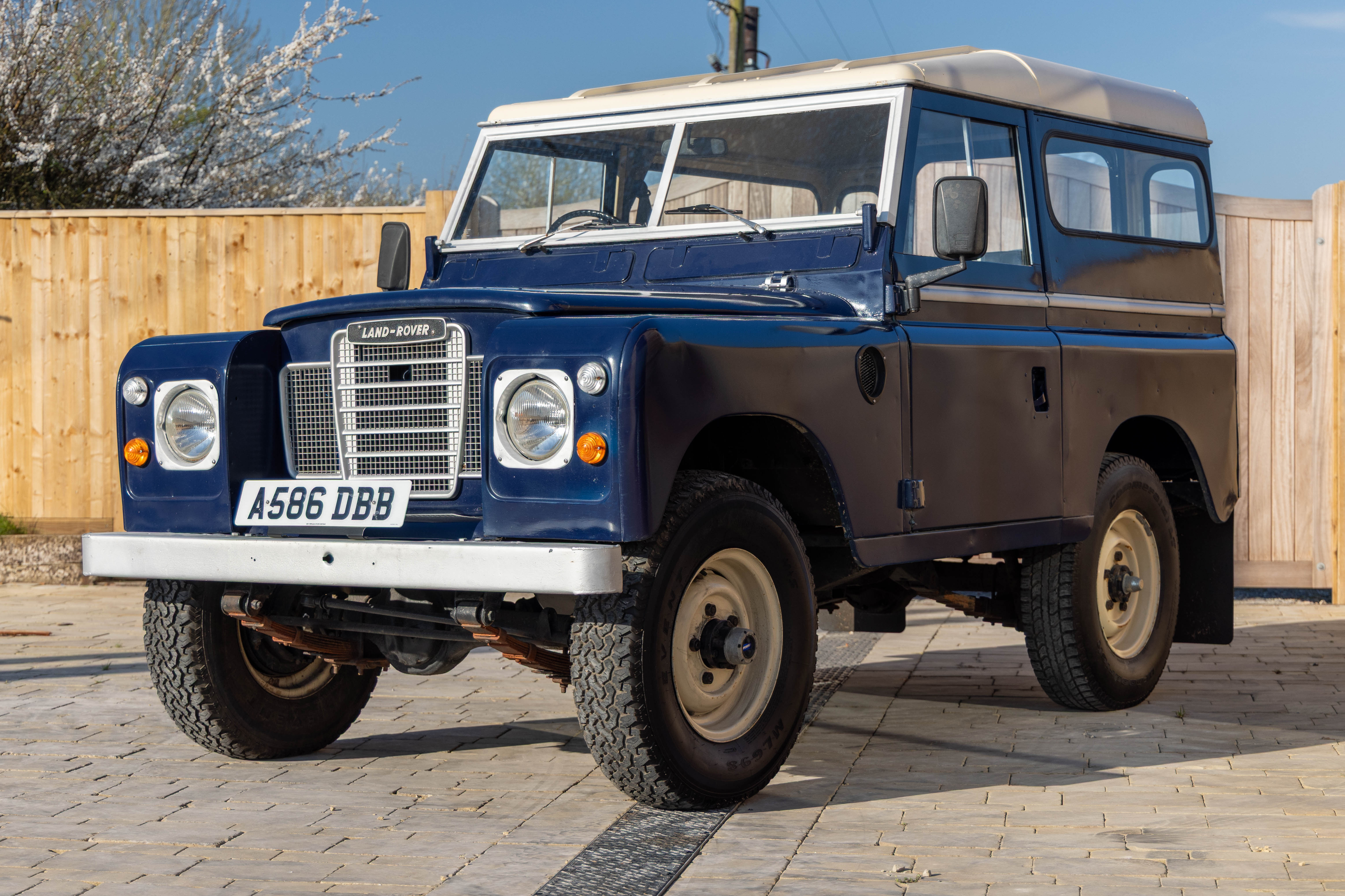 1983 Land Rover Series III 88"