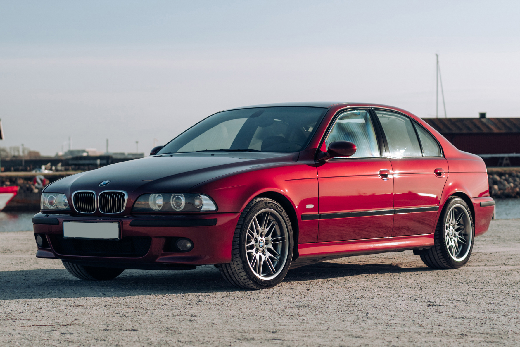 2000 BMW (E39) M5