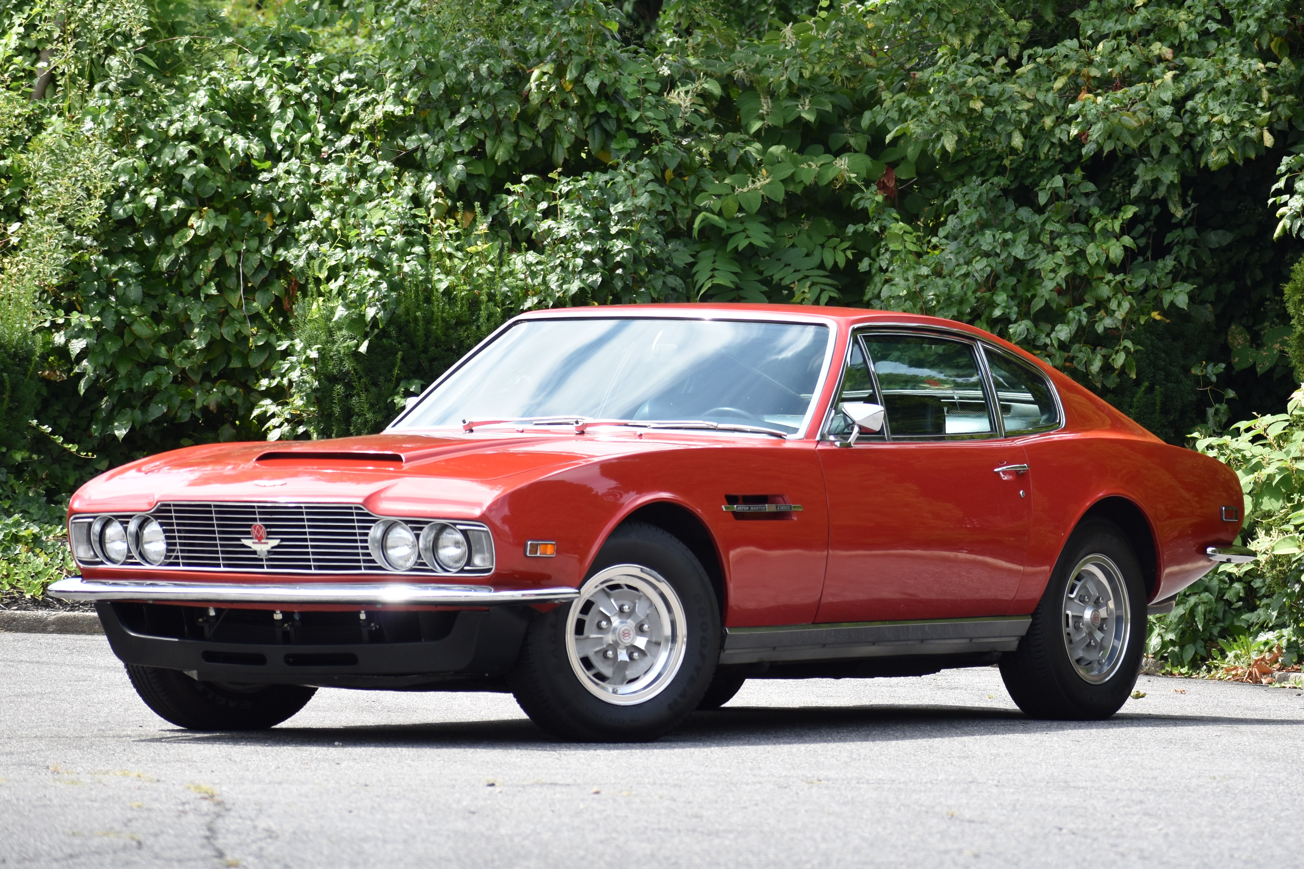 1971 Aston Martin DBS V8
