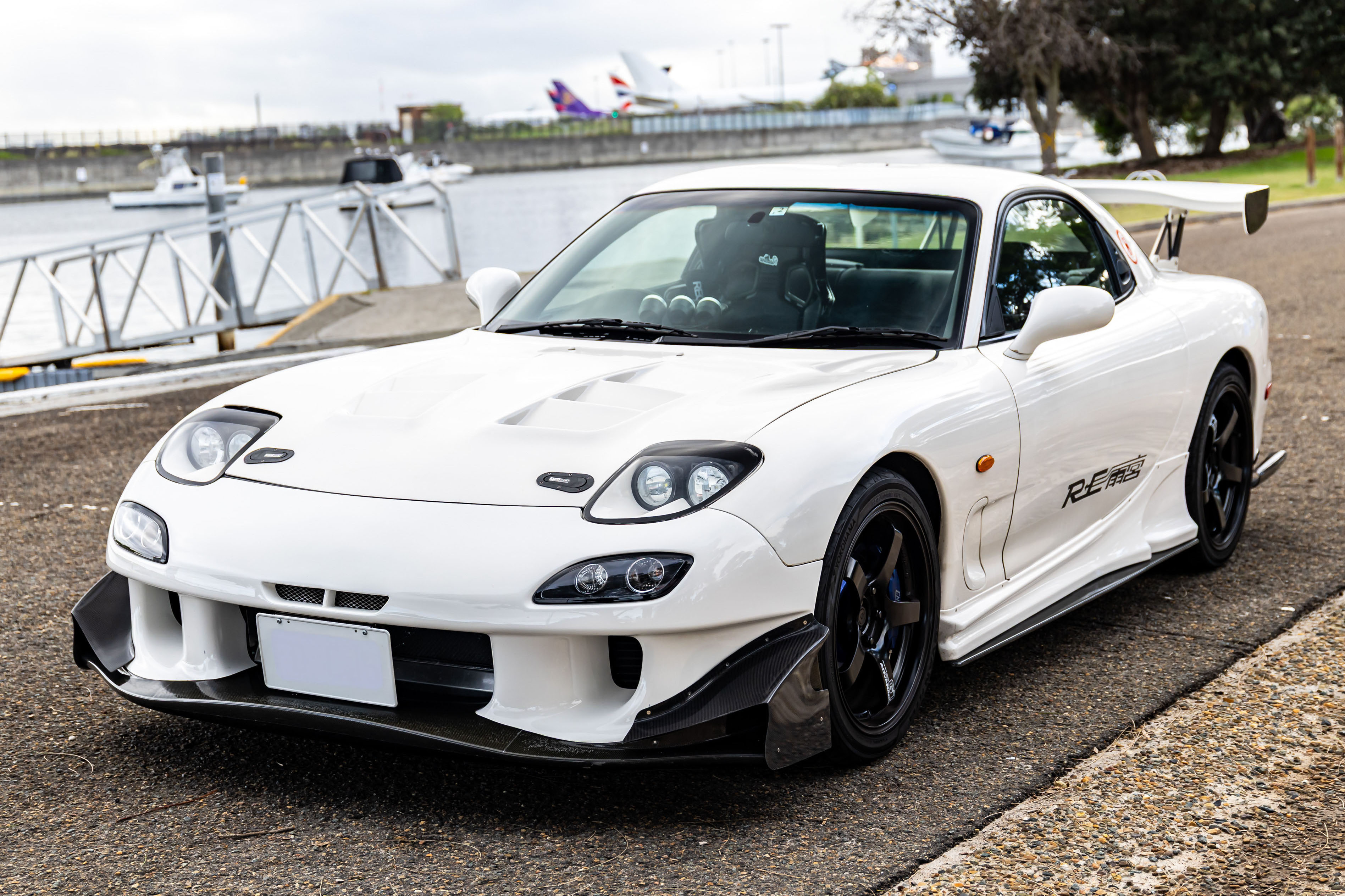 1996 Mazda RX-7 Series 6 - RE Amemiya Upgrades