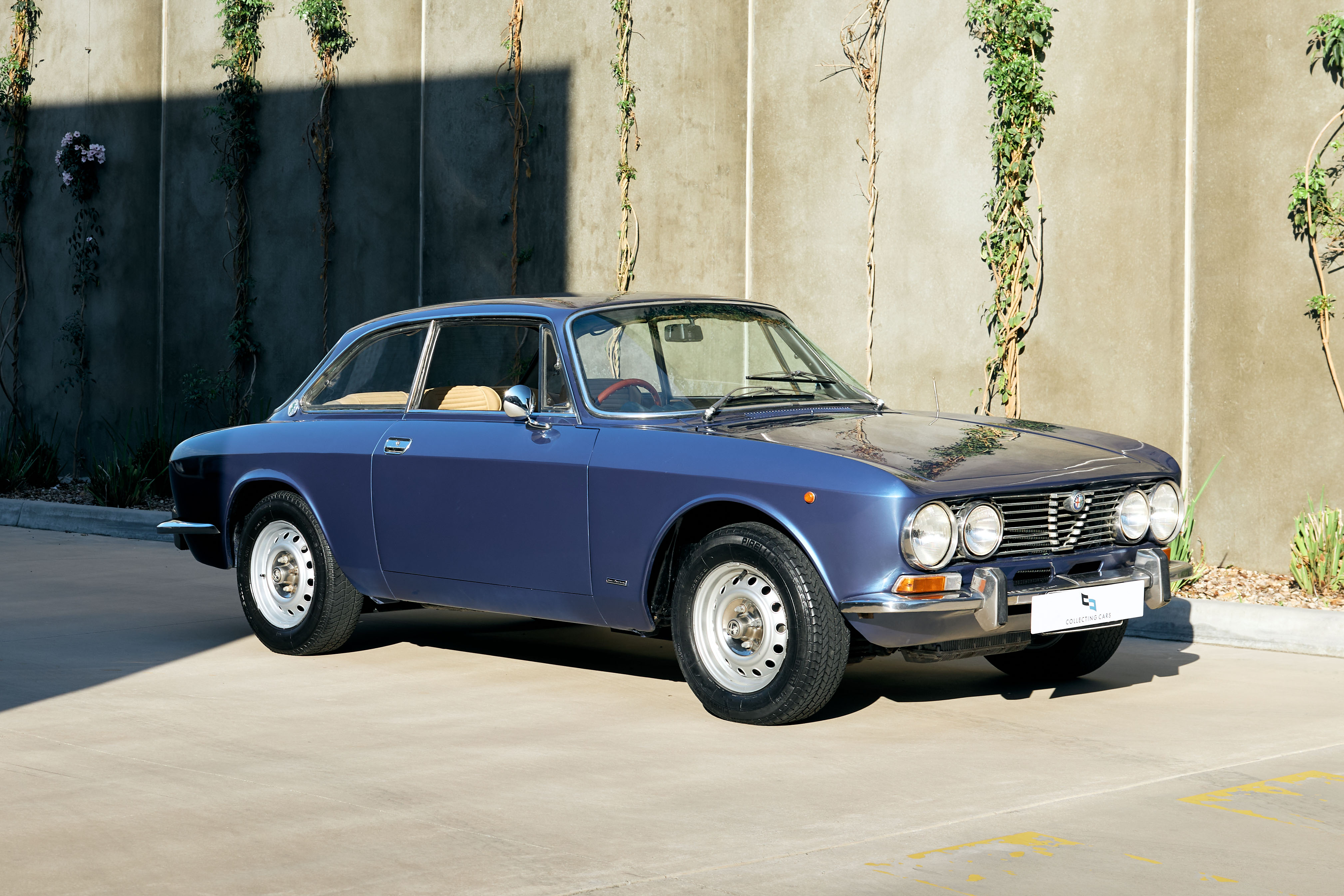 1973 Alfa Romeo GT 2000 Veloce