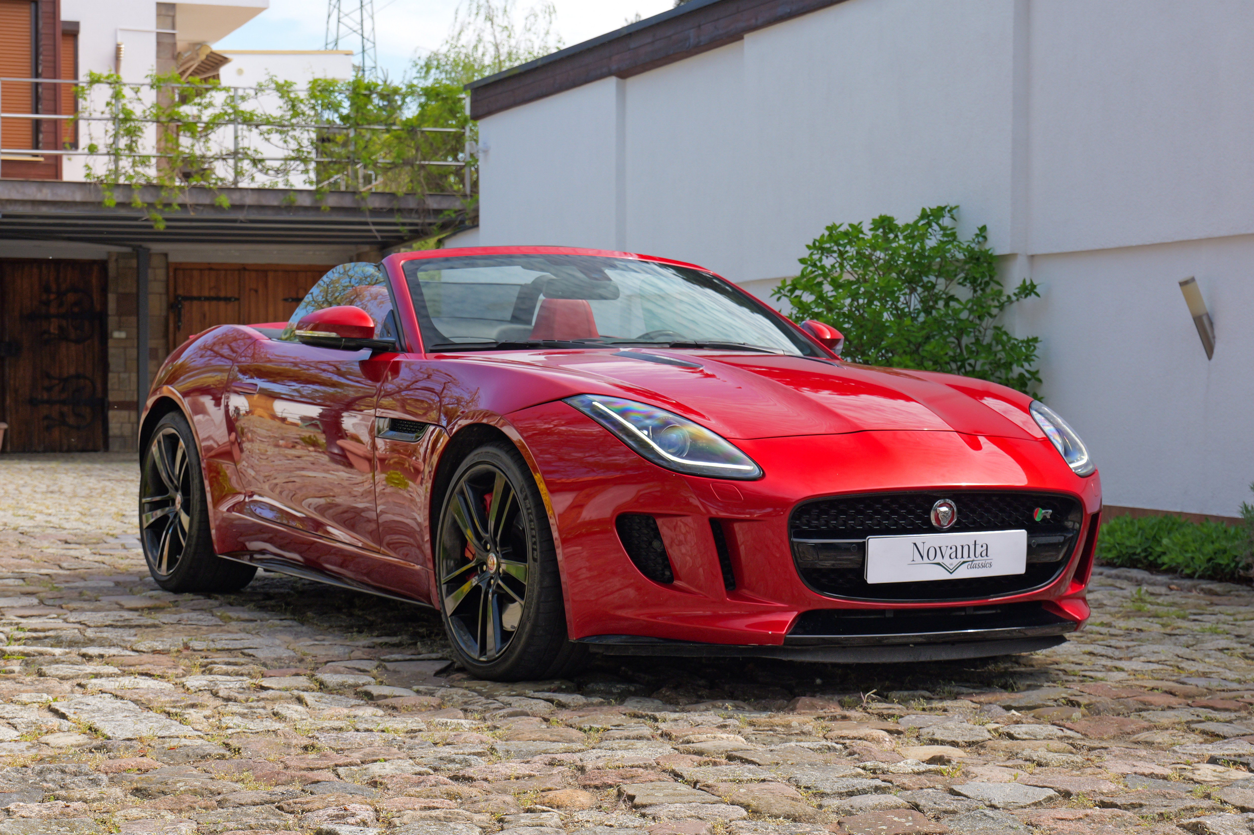 2015 Jaguar F-Type V8 R Convertible