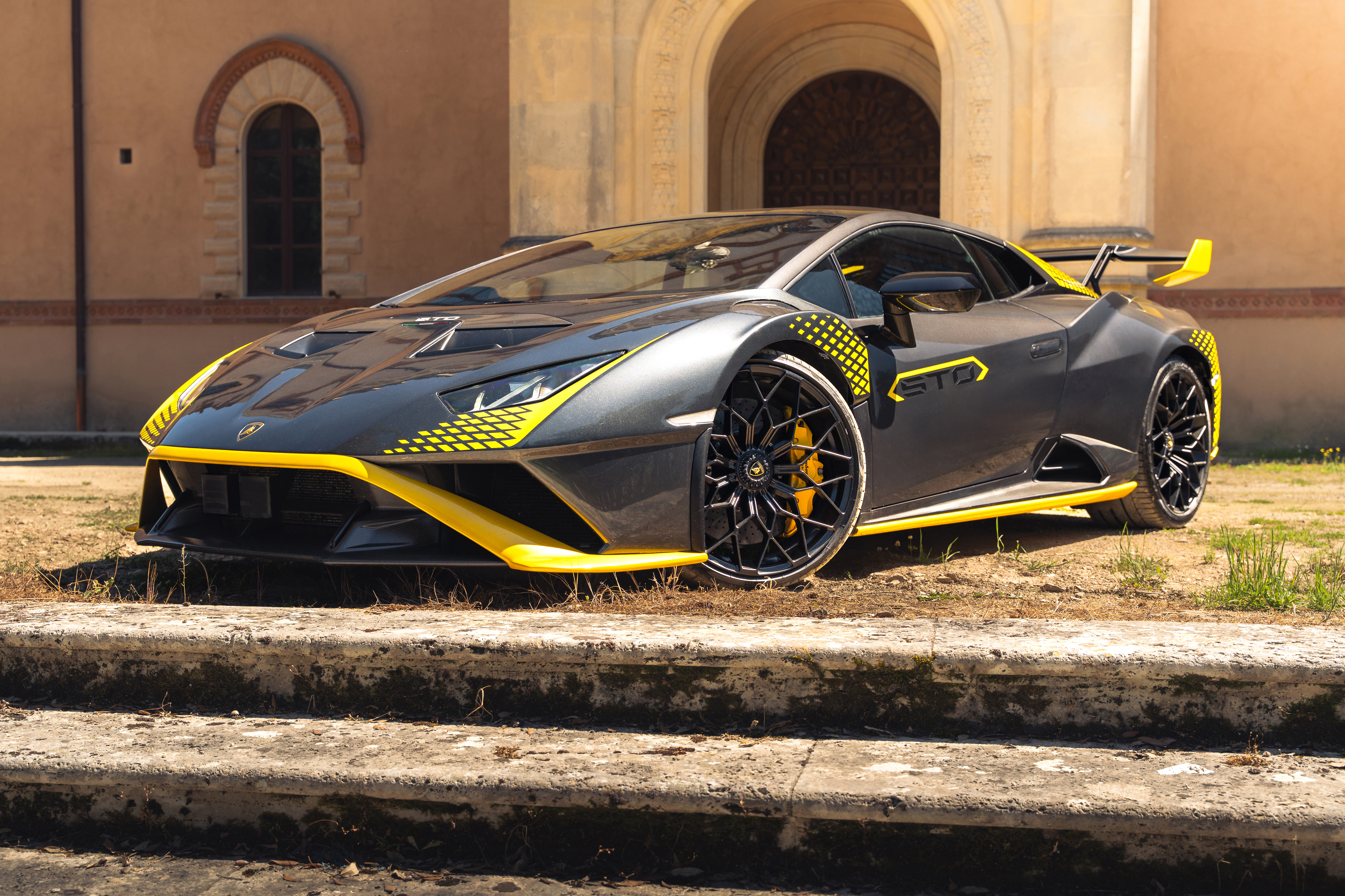 2021 Lamborghini Huracán STO