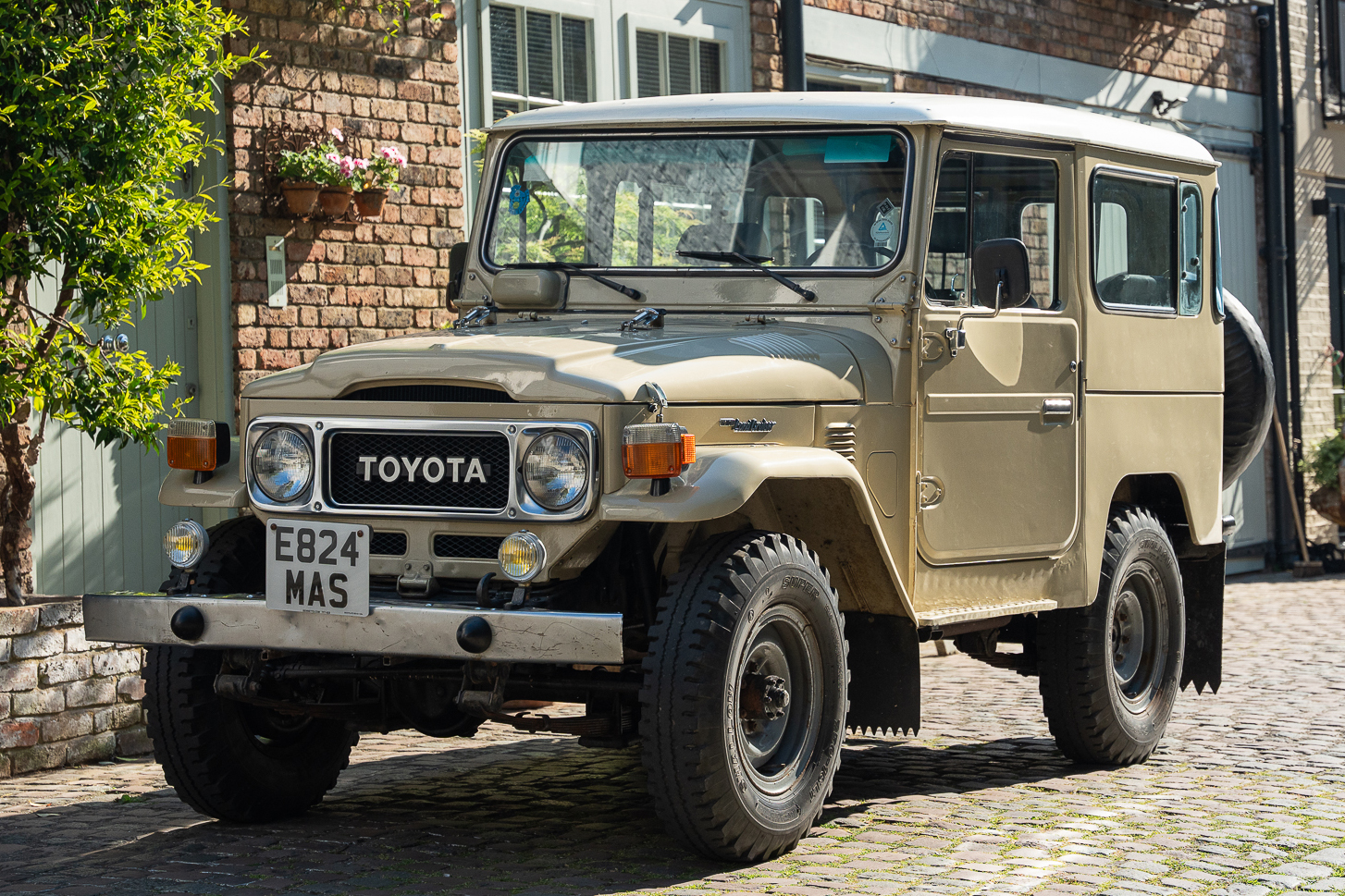1982 Toyota FJ40 Land Cruiser
