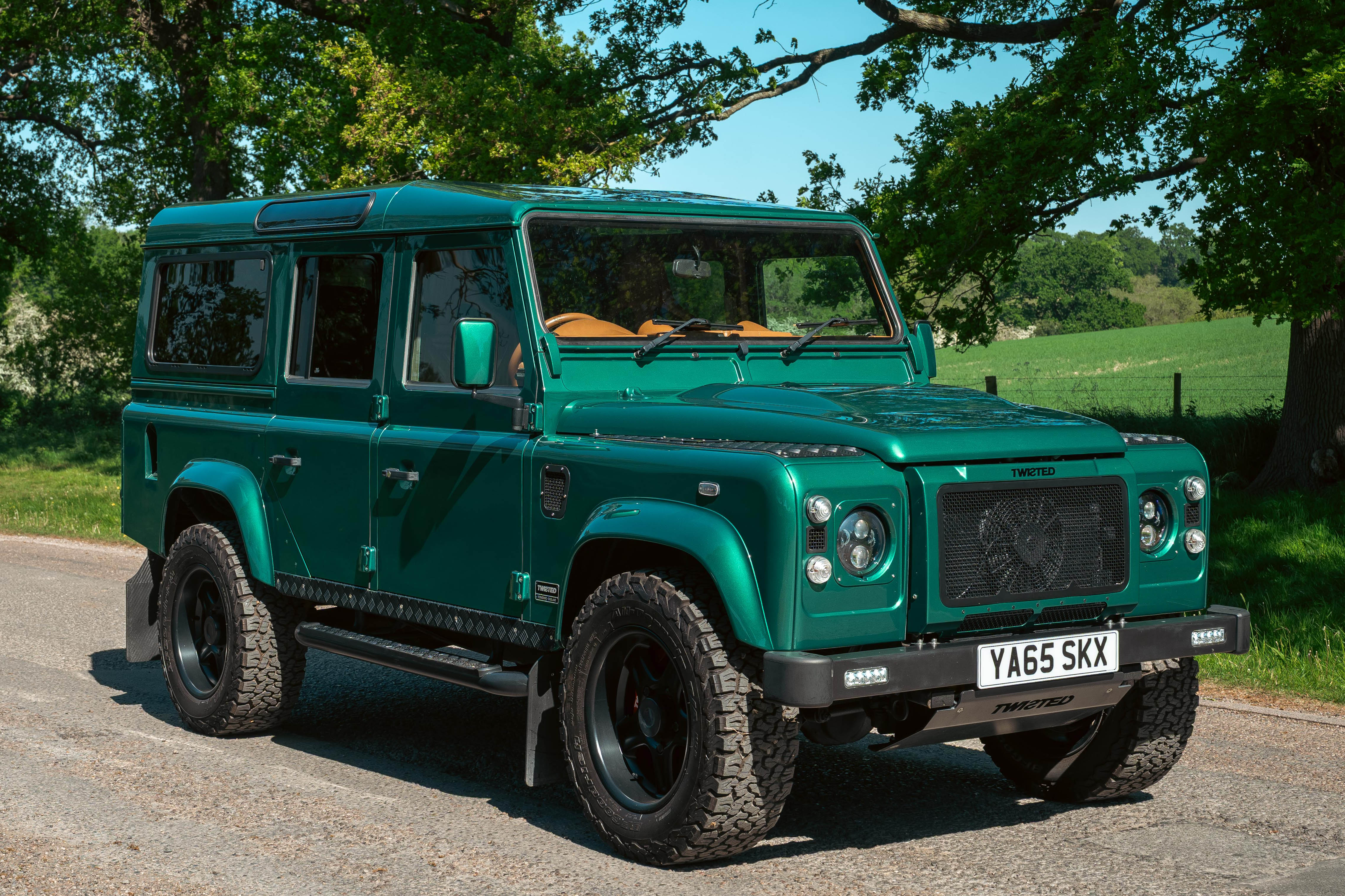 2016 Land Rover Defender 110 XS Station Wagon 'Twisted' - LS3 V8