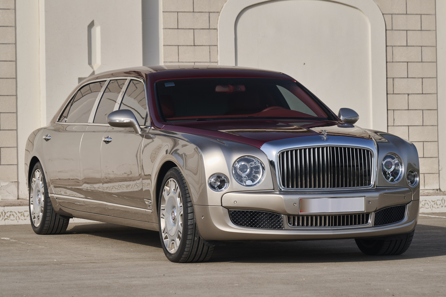 2016 Bentley Mulsanne Grand Limousine - 7,135 Km