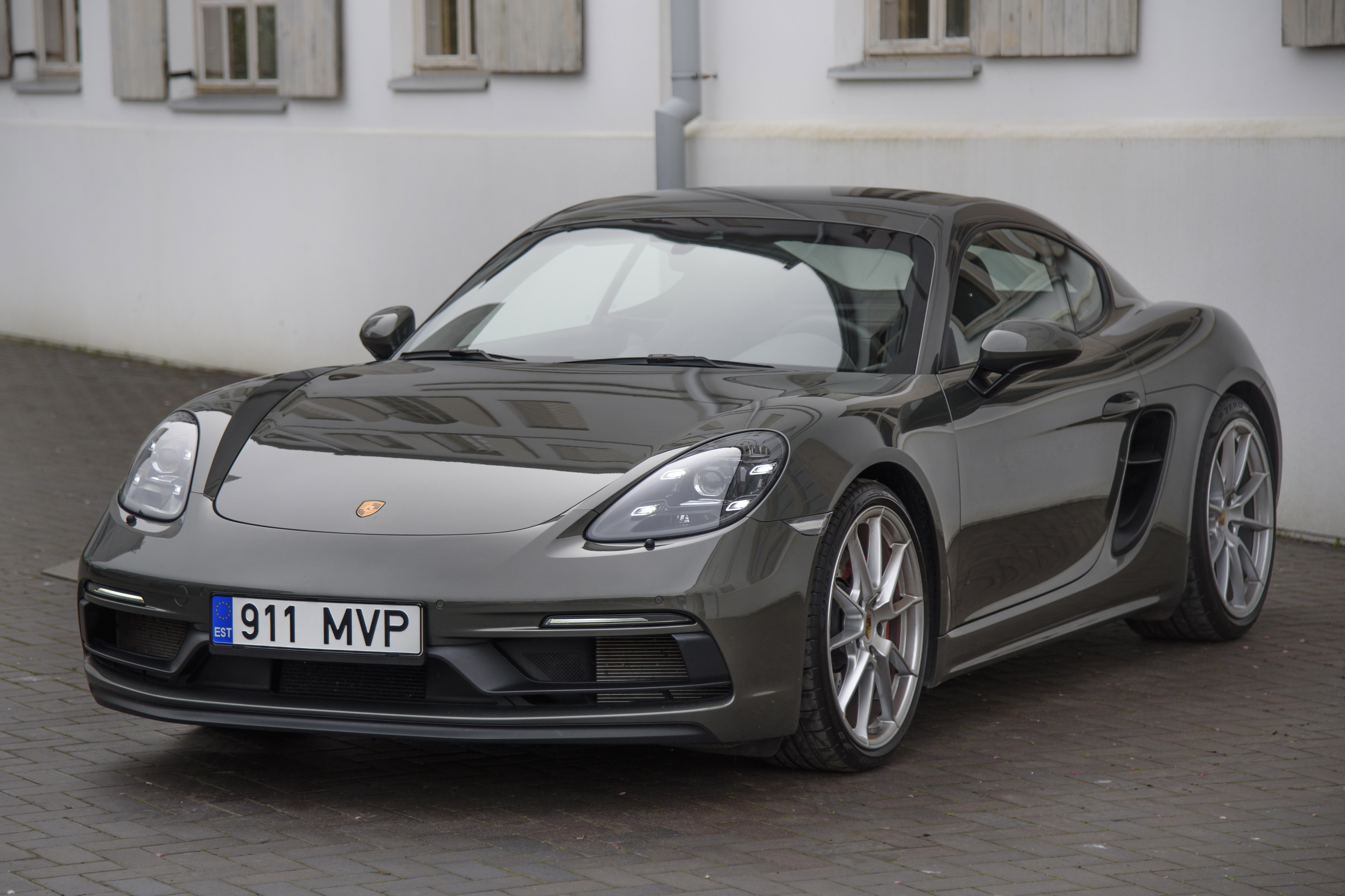 2022 Porsche 718 Cayman GTS 4.0 - Manual