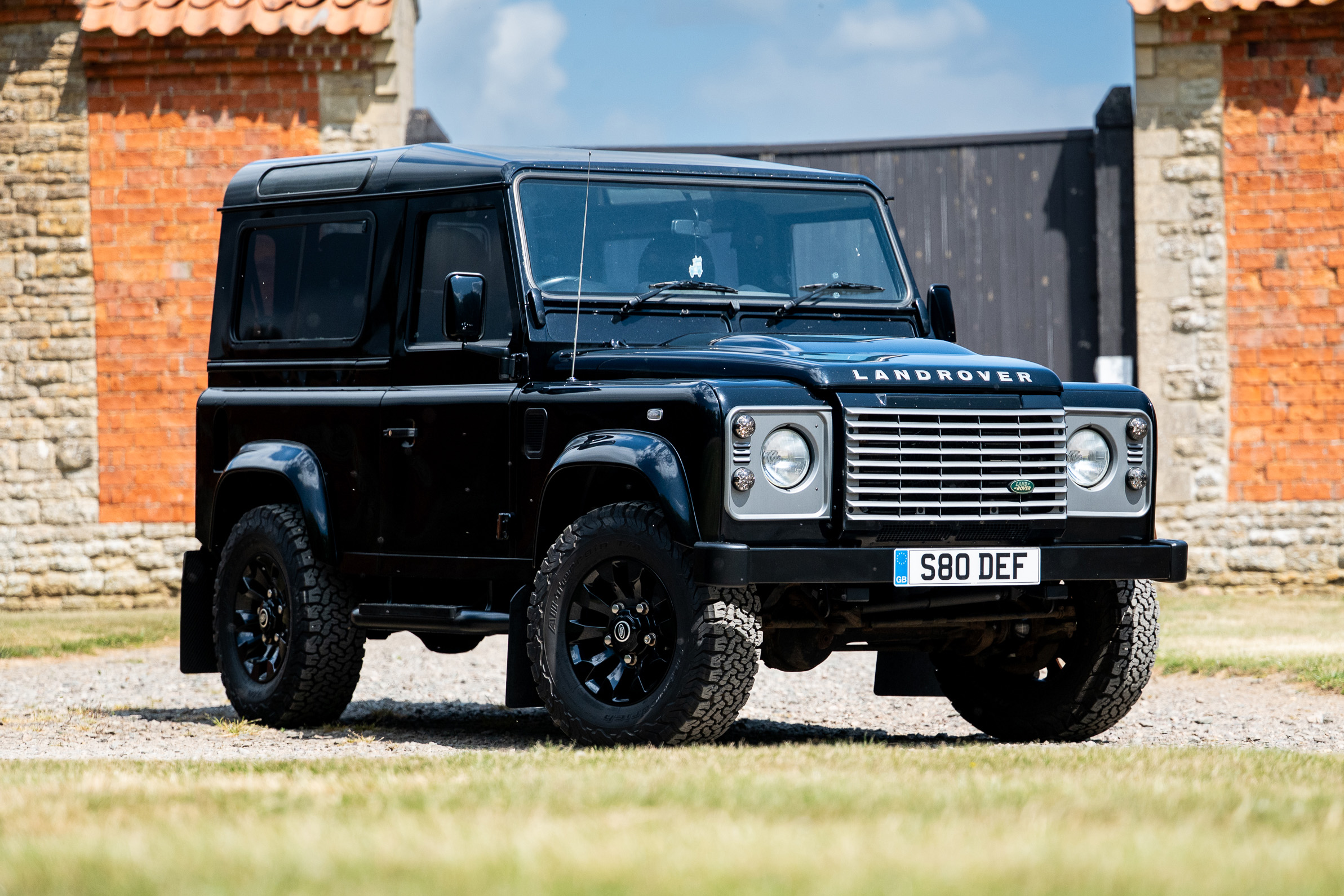 2010 Land Rover Defender 90 XS Station Wagon