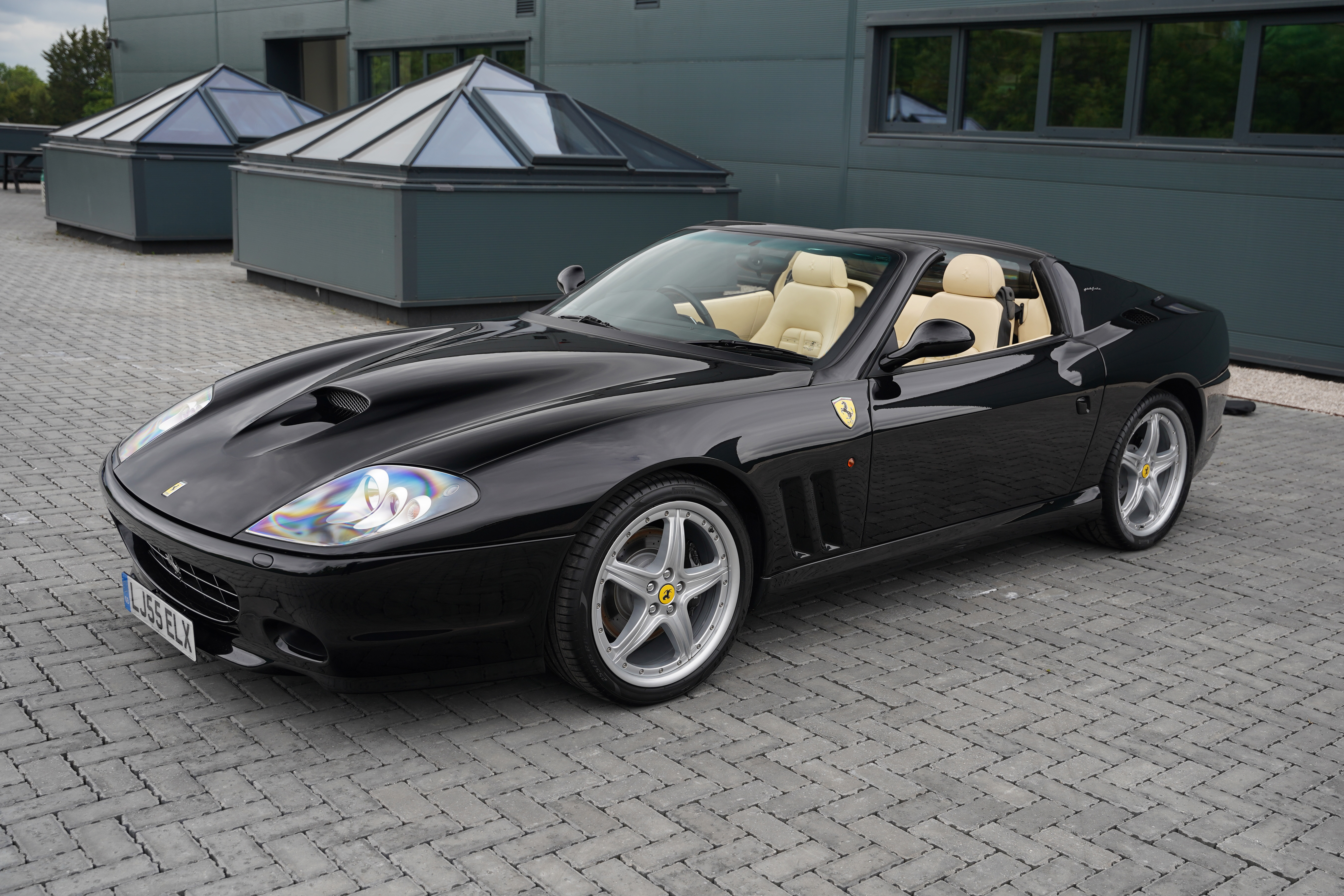 2005 Ferrari 575 Superamerica F1 - 11,374 miles