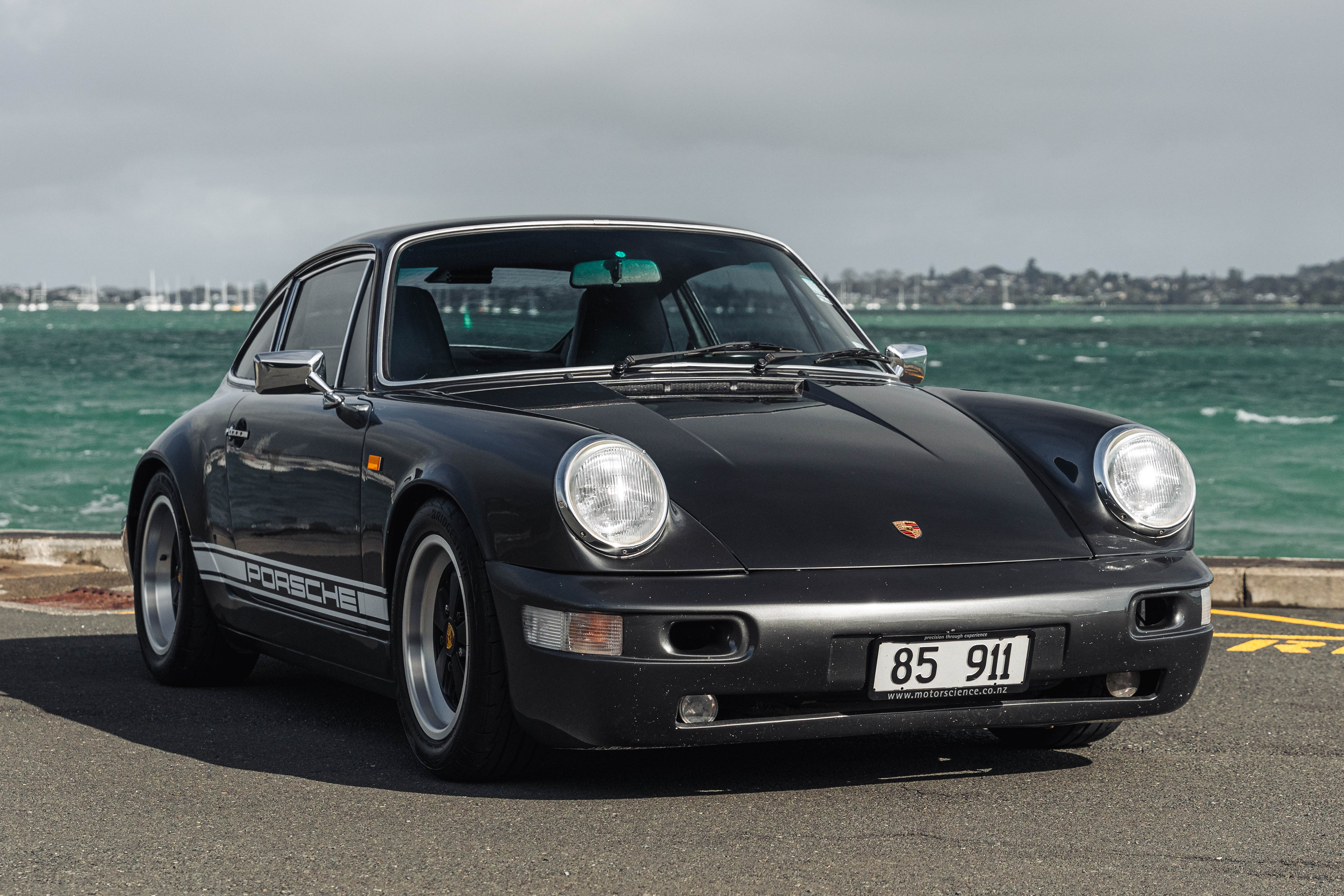 1985 Porsche 911 Carrera 3.2 - 'Outlaw Style'