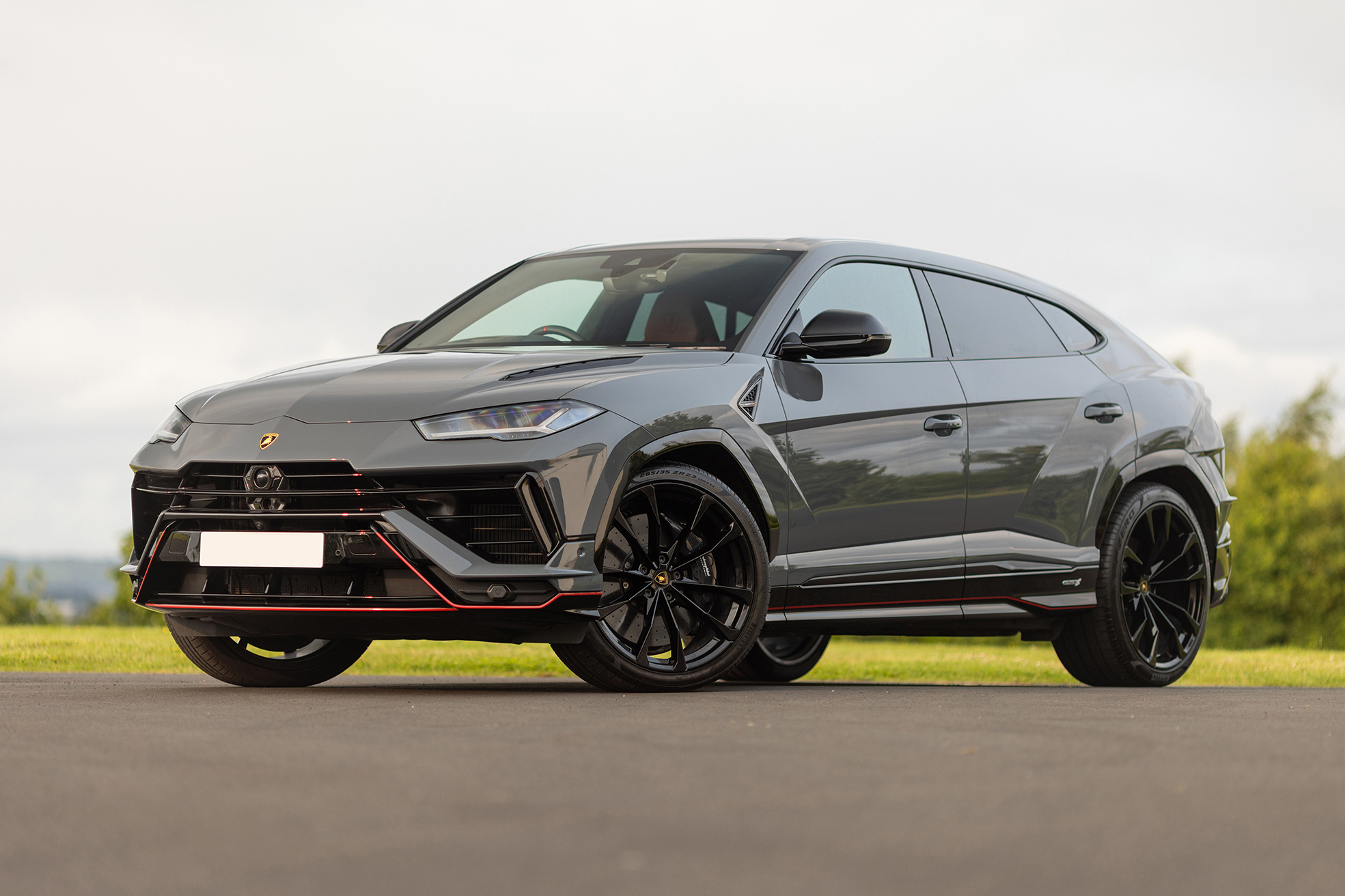 2023 Lamborghini Urus S - 1,856 miles