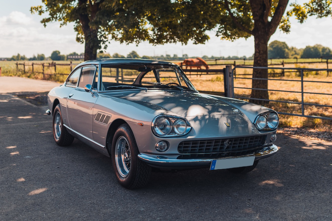 1965 Ferrari 330 GT 2+2 Series II