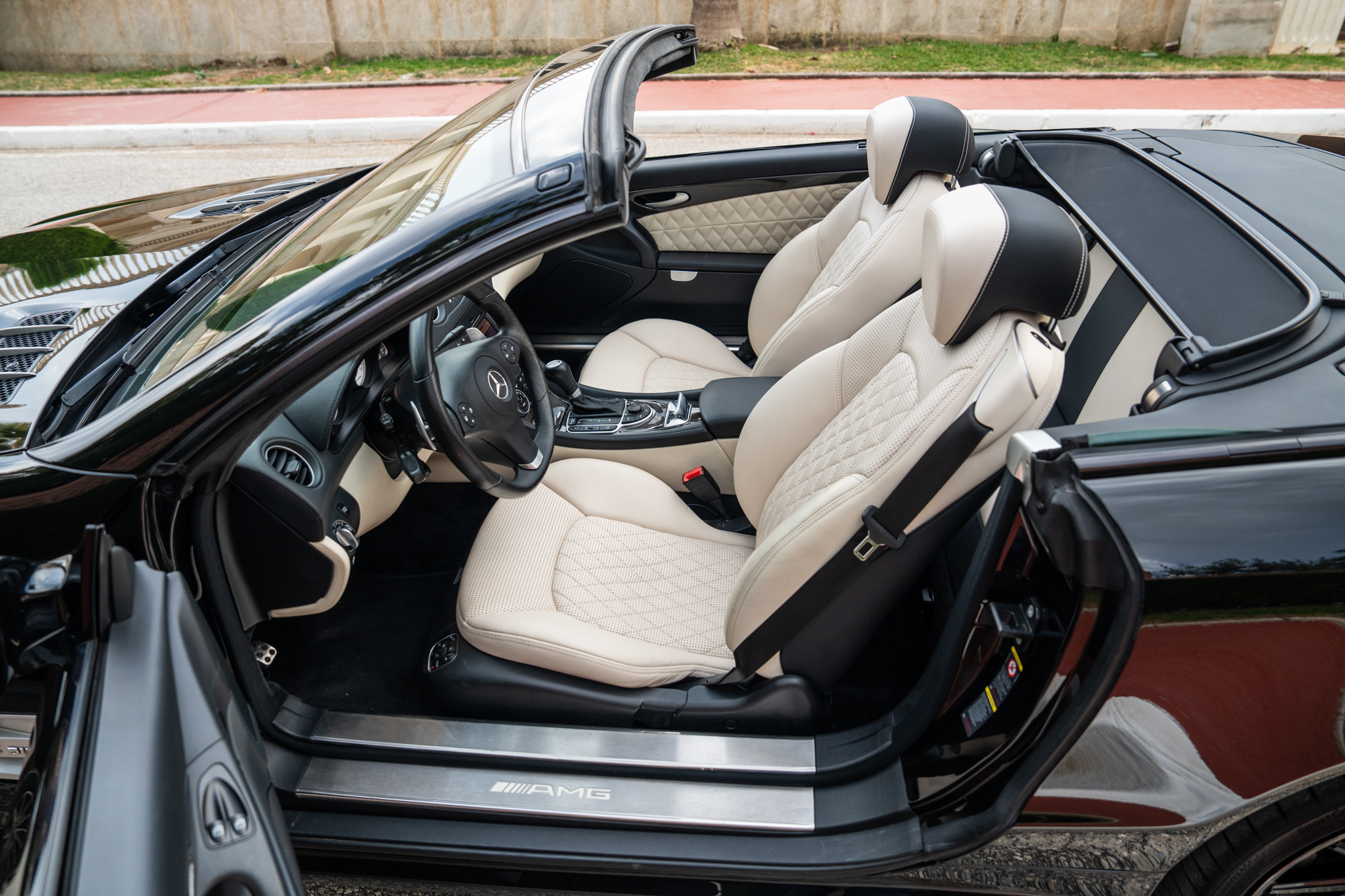 Experience the Thrill of the SL65 AMG Black Series, image size:1263x842