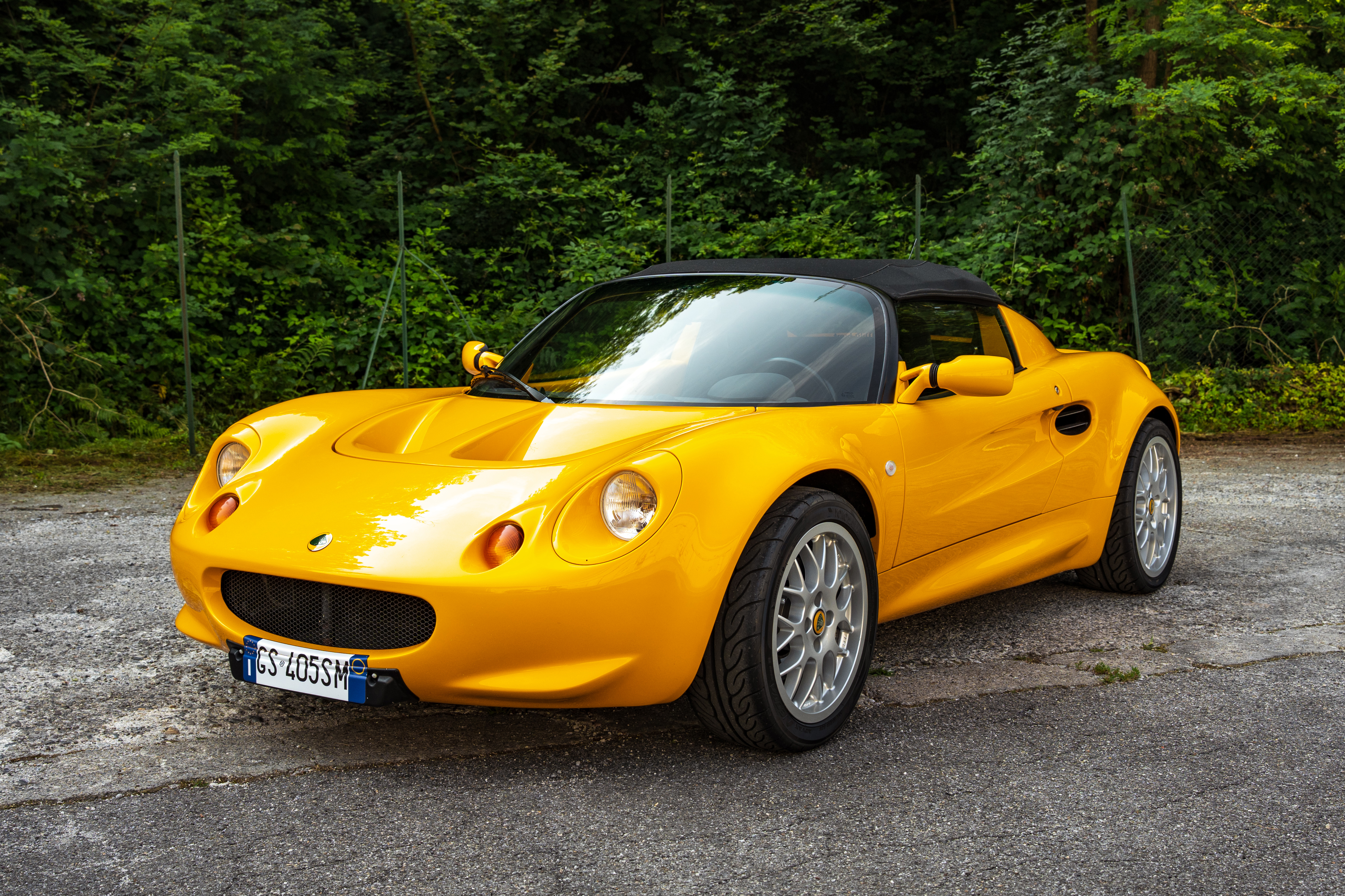 1996 Lotus Elise S1 - 17,748 km