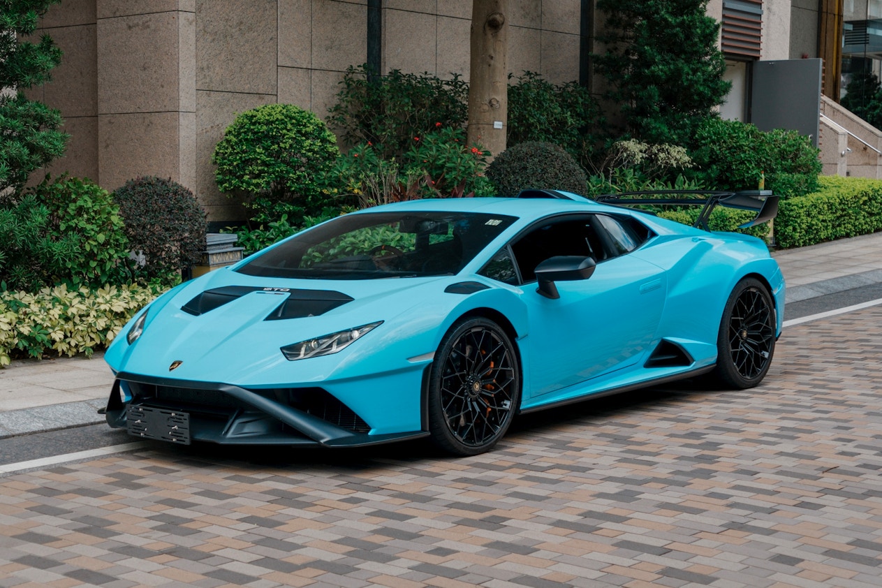 2021 Lamborghini Huracán STO ...
