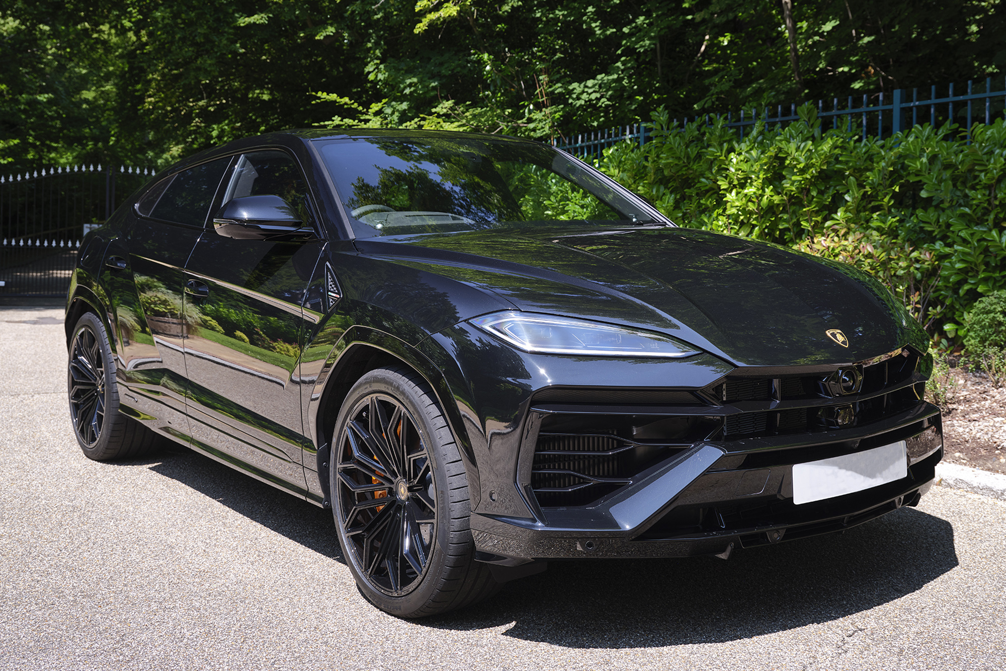 2025 Lamborghini Urus SE - 410 Miles