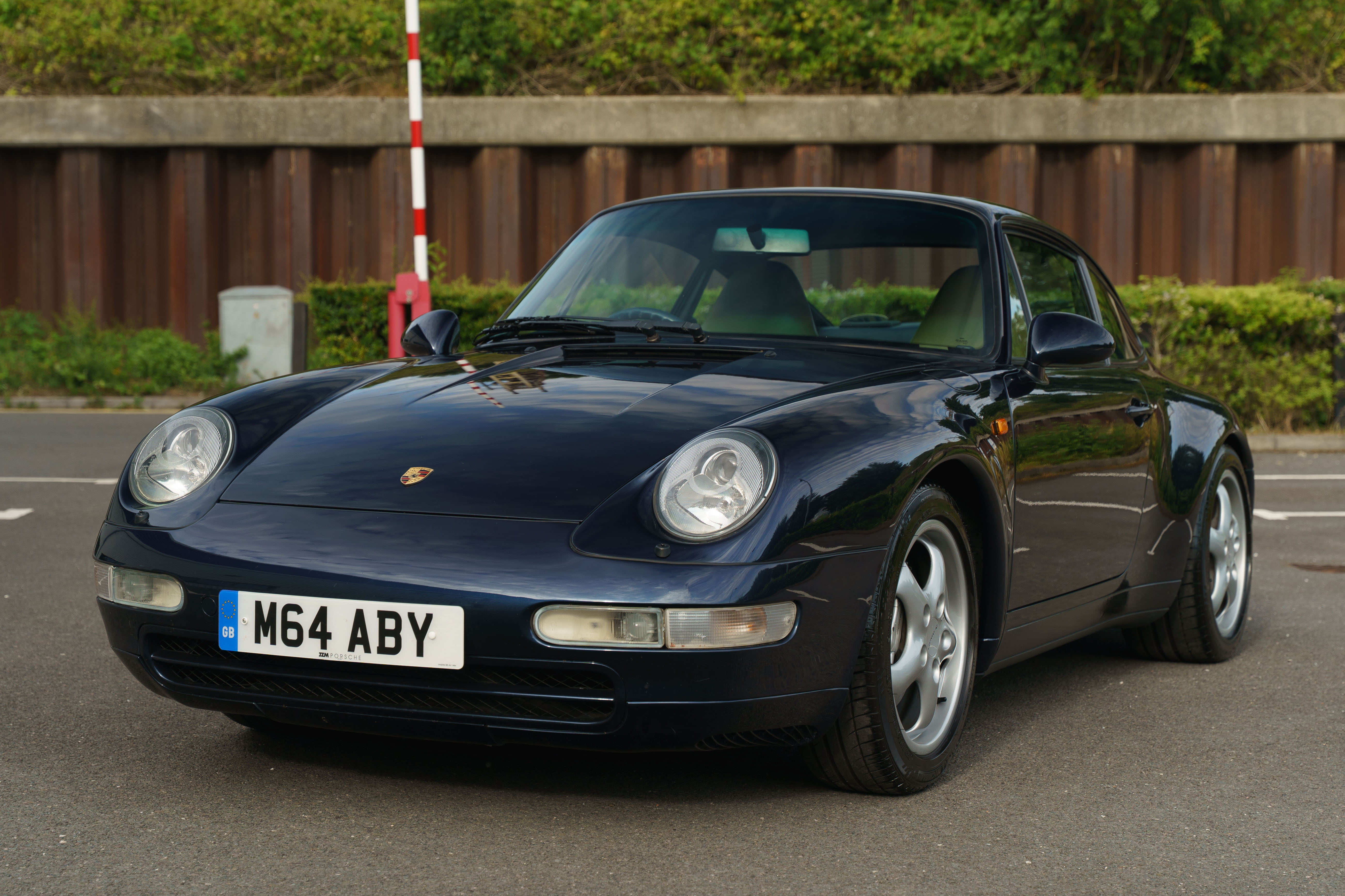 1995 Porsche 911 (993) Carrera 4 - Manual