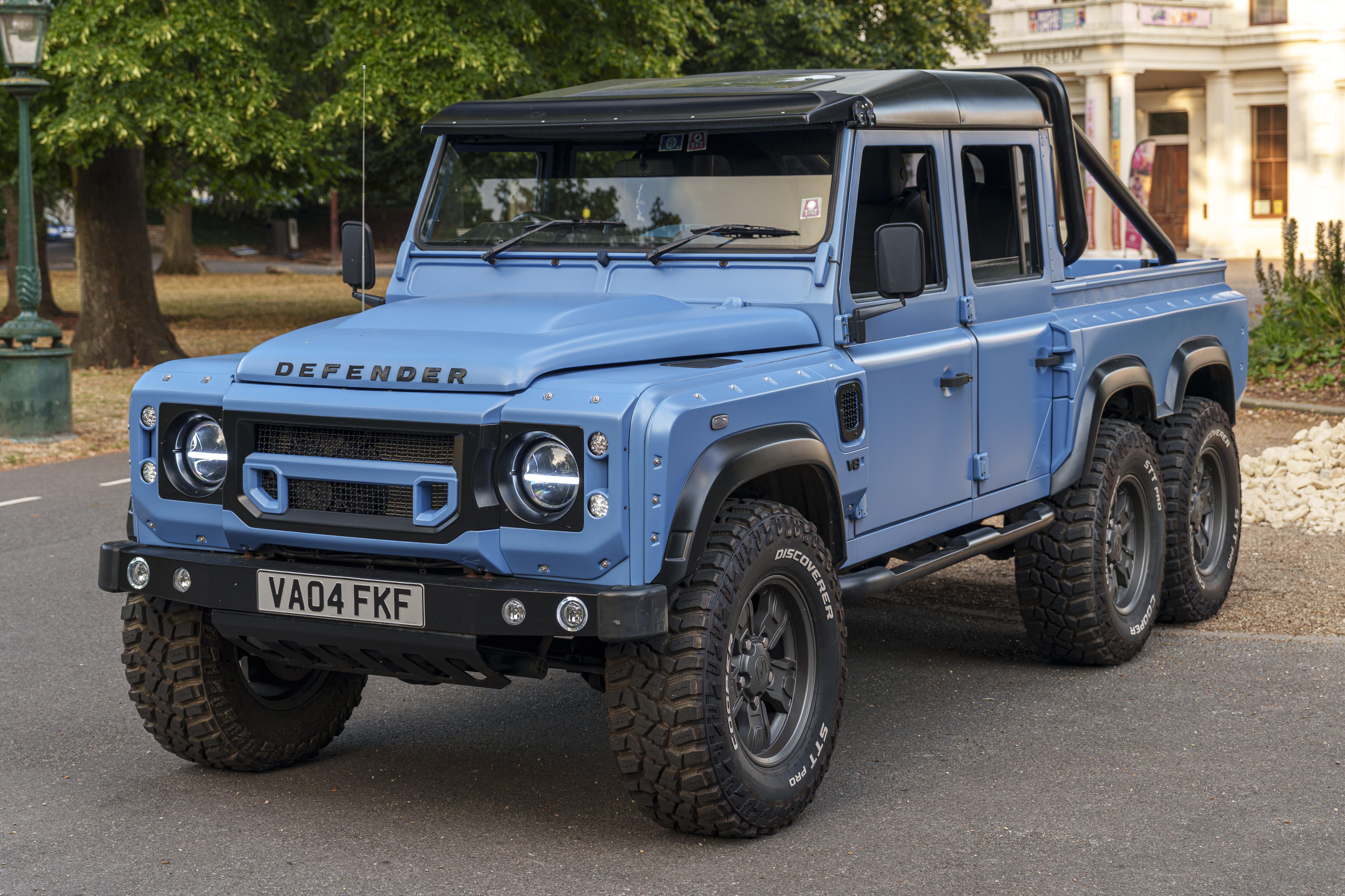 2014 Land Rover Defender 110 XS Double Cab Pickup 6x6
