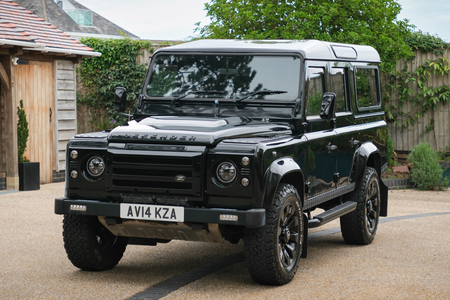 2014 Land Rover Defender 110 XS Station Wagon - 16,208 Miles