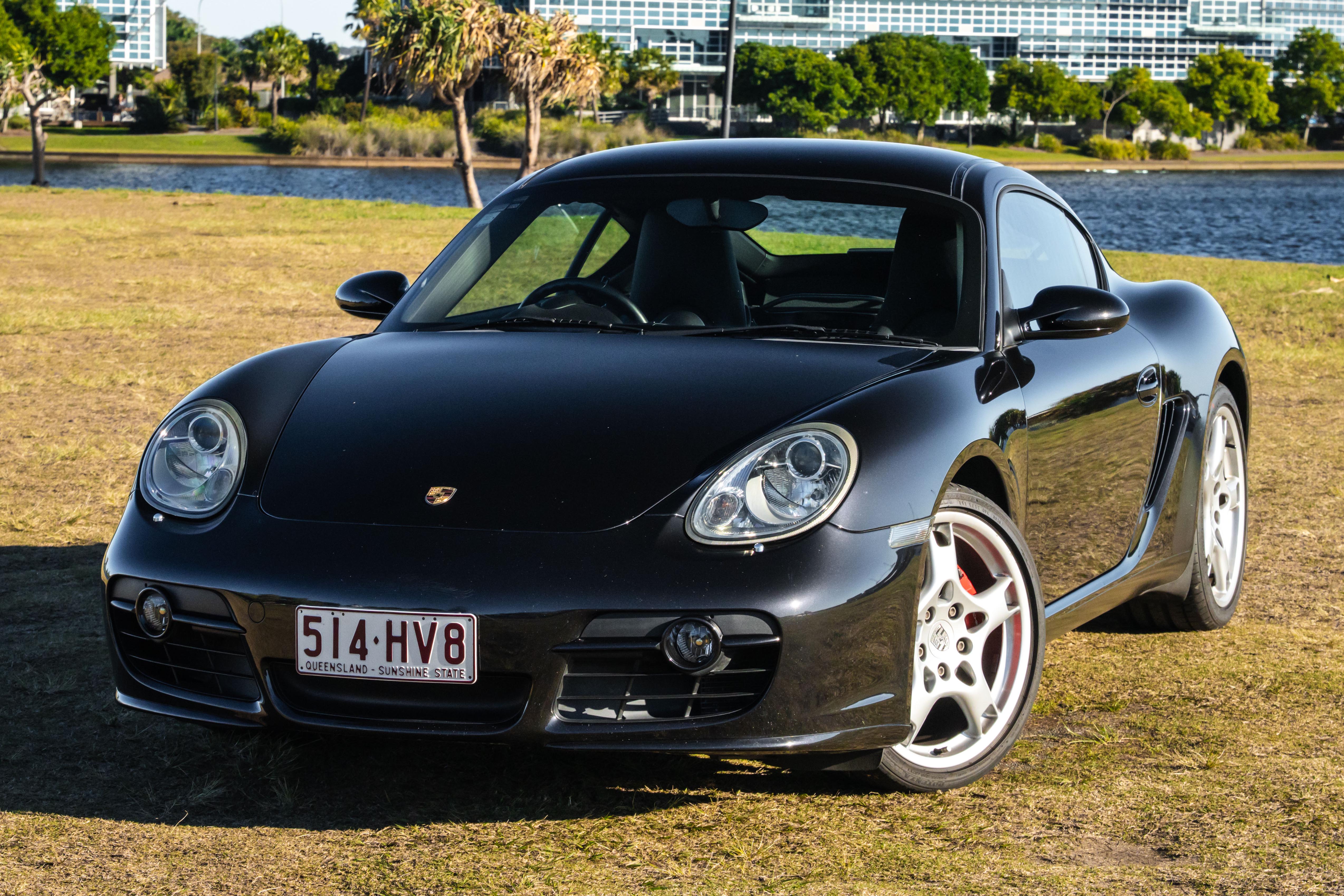 2007 Porsche (987) Cayman S - Manual