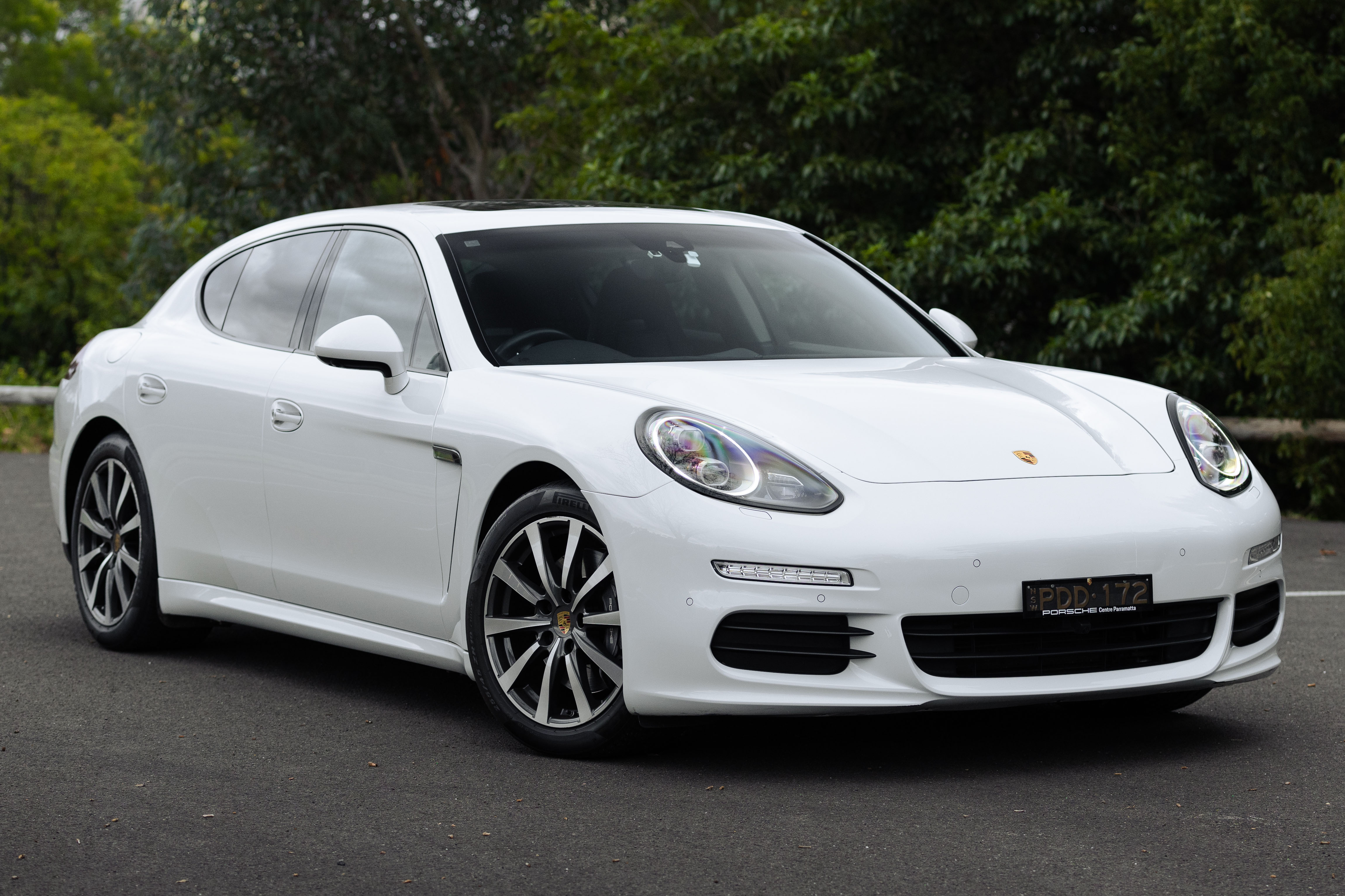 2016 Porsche Panamera 4 - 'Panamera Edition'