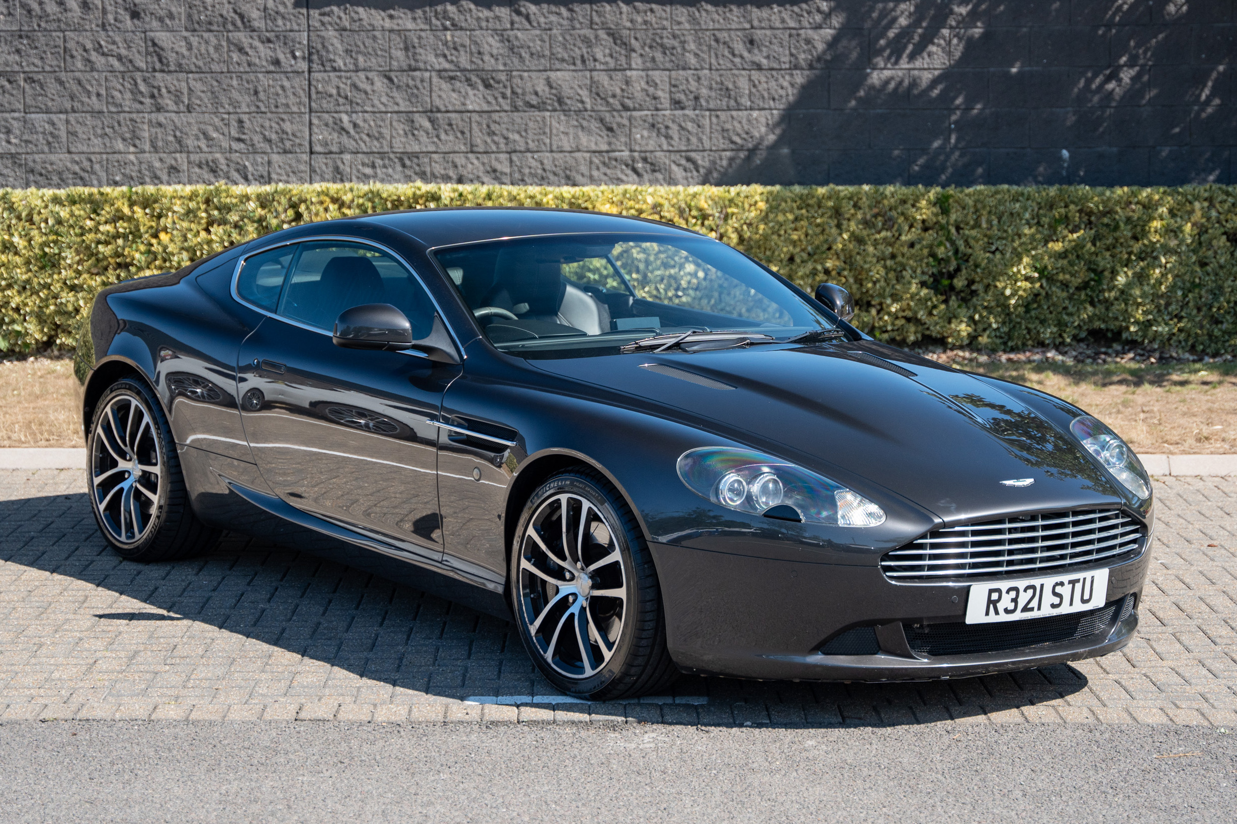 2010 Aston Martin DB9