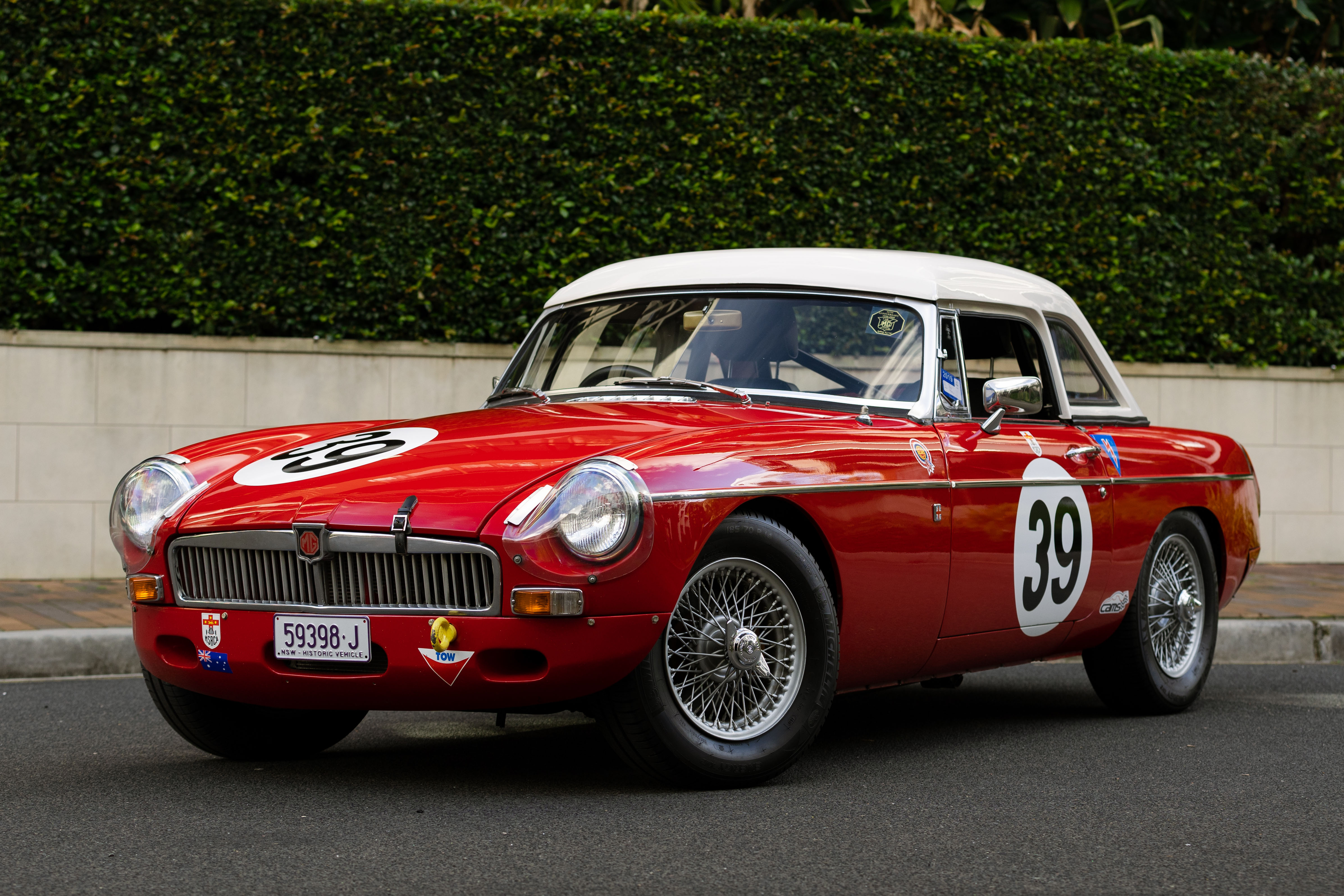 1971 MGB Roadster Le Mans Tri...