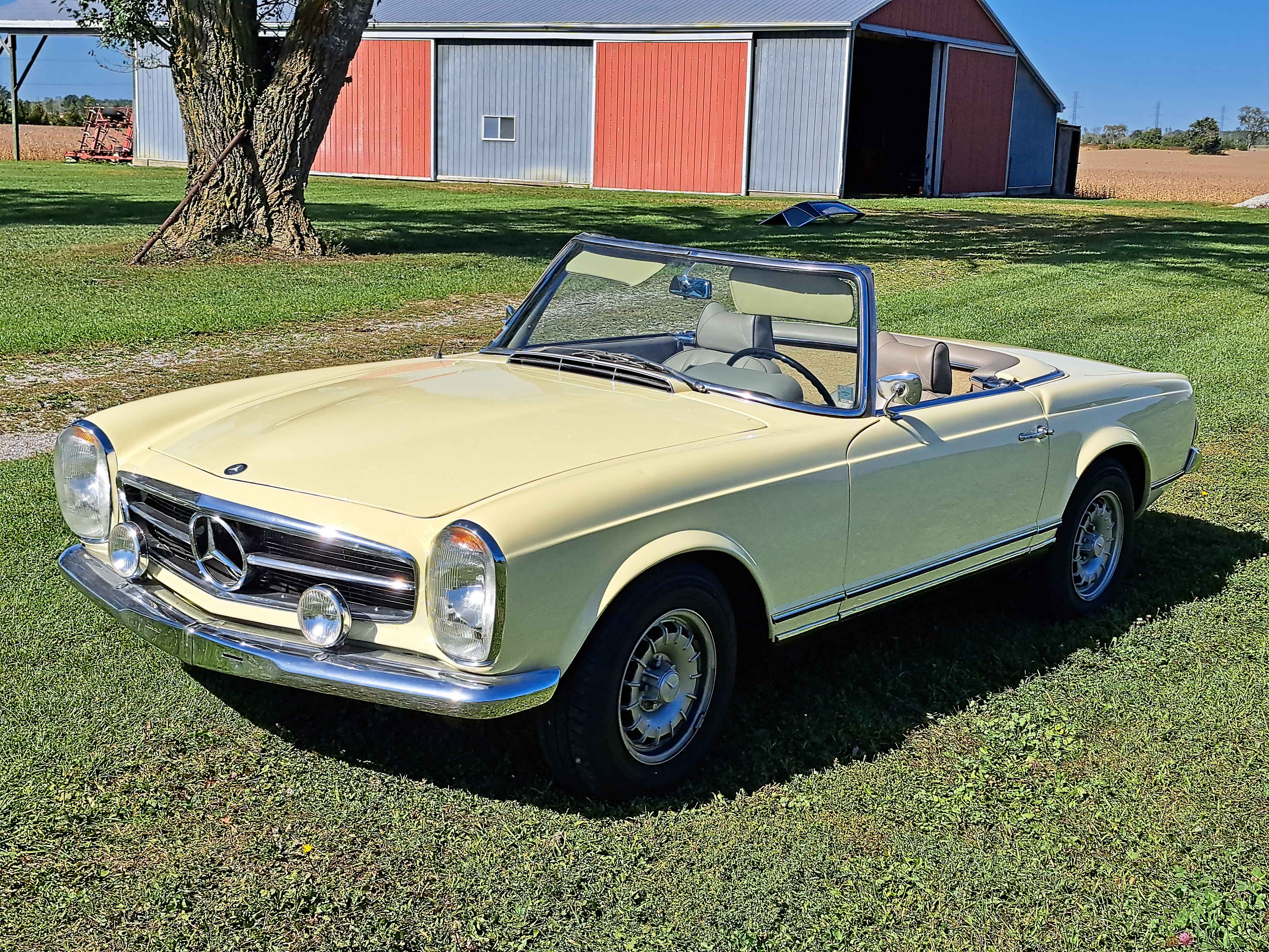 1966 Mercedes-Benz 230 SL Pag...