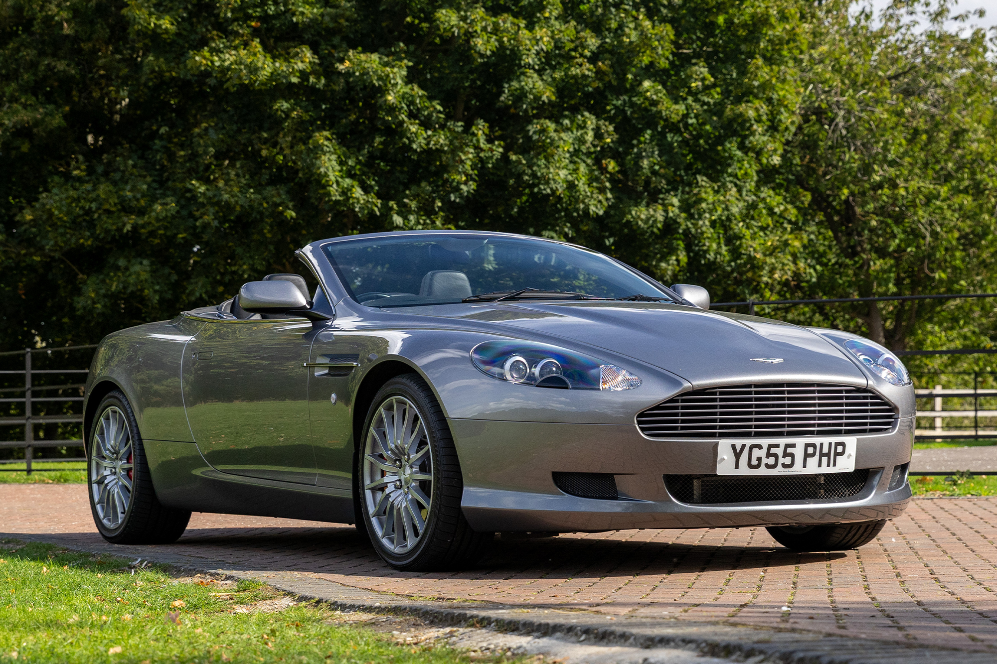 2005 Aston Martin DB9 Volante...