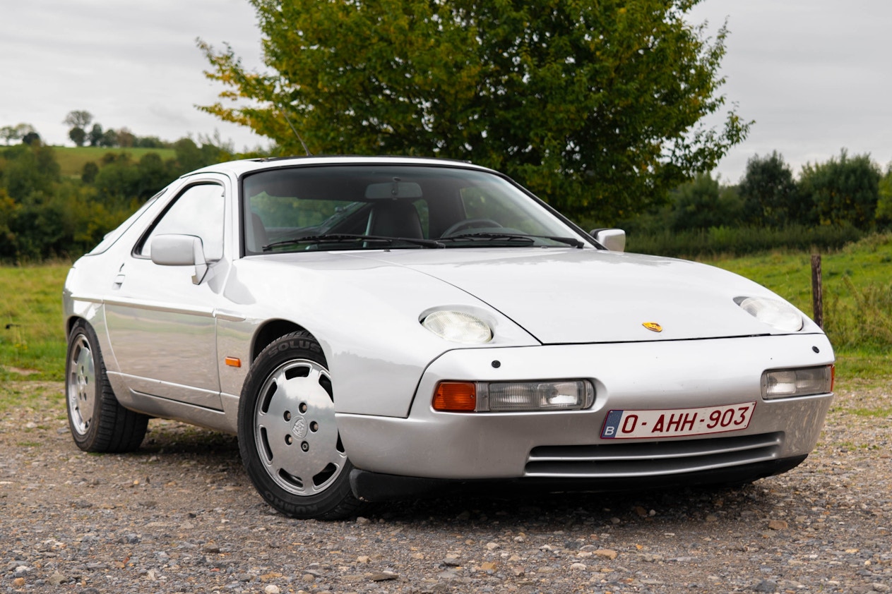 1989 Porsche 928 S4