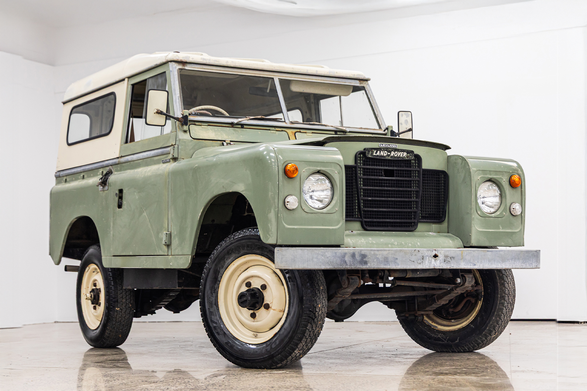 1975 Land Rover Series III 88