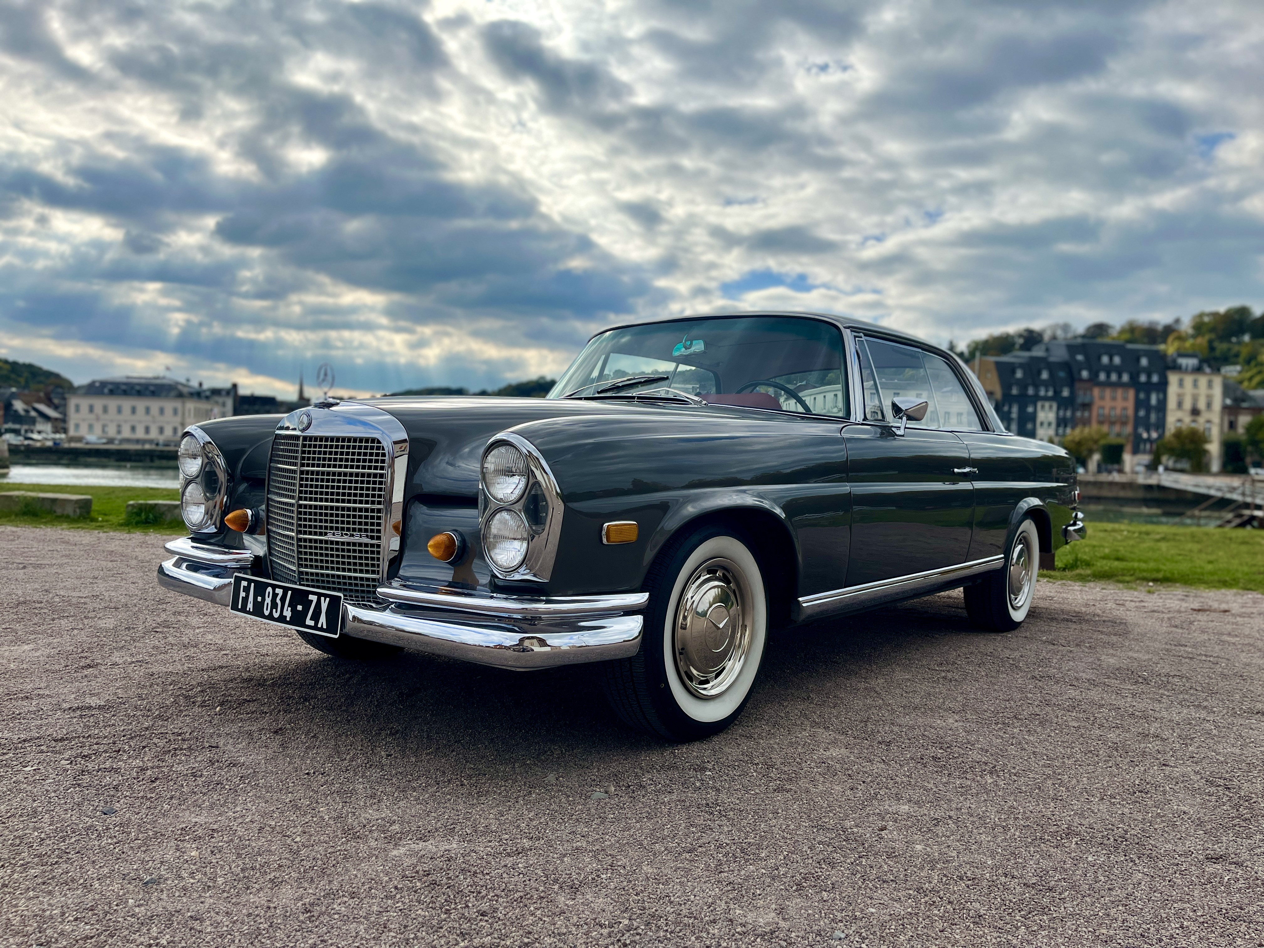 1968 Mercedes-Benz (W111) 280 SE Coupe for sale by auction in