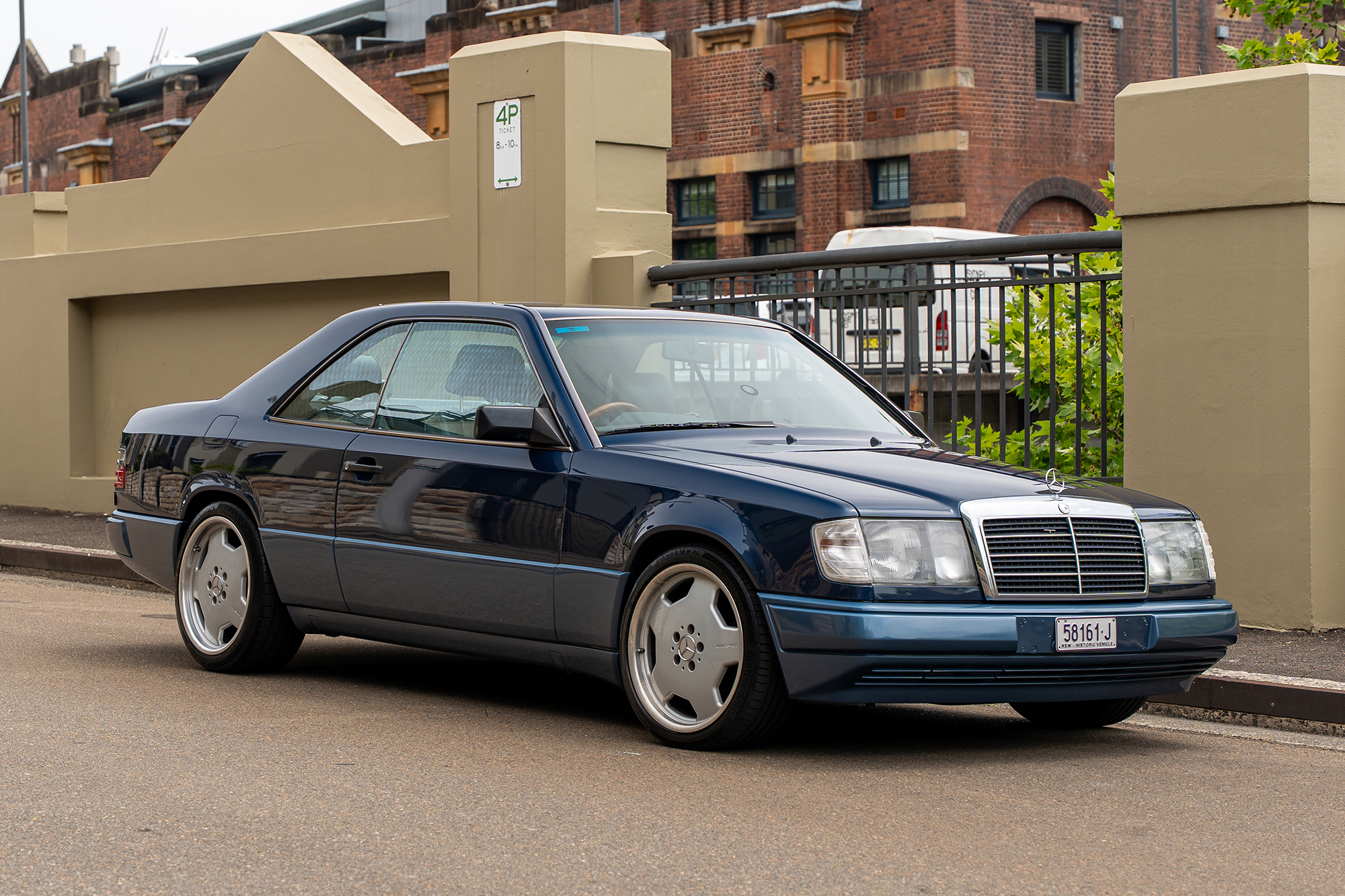 1989 Mercedes-Benz (C124) 300CE