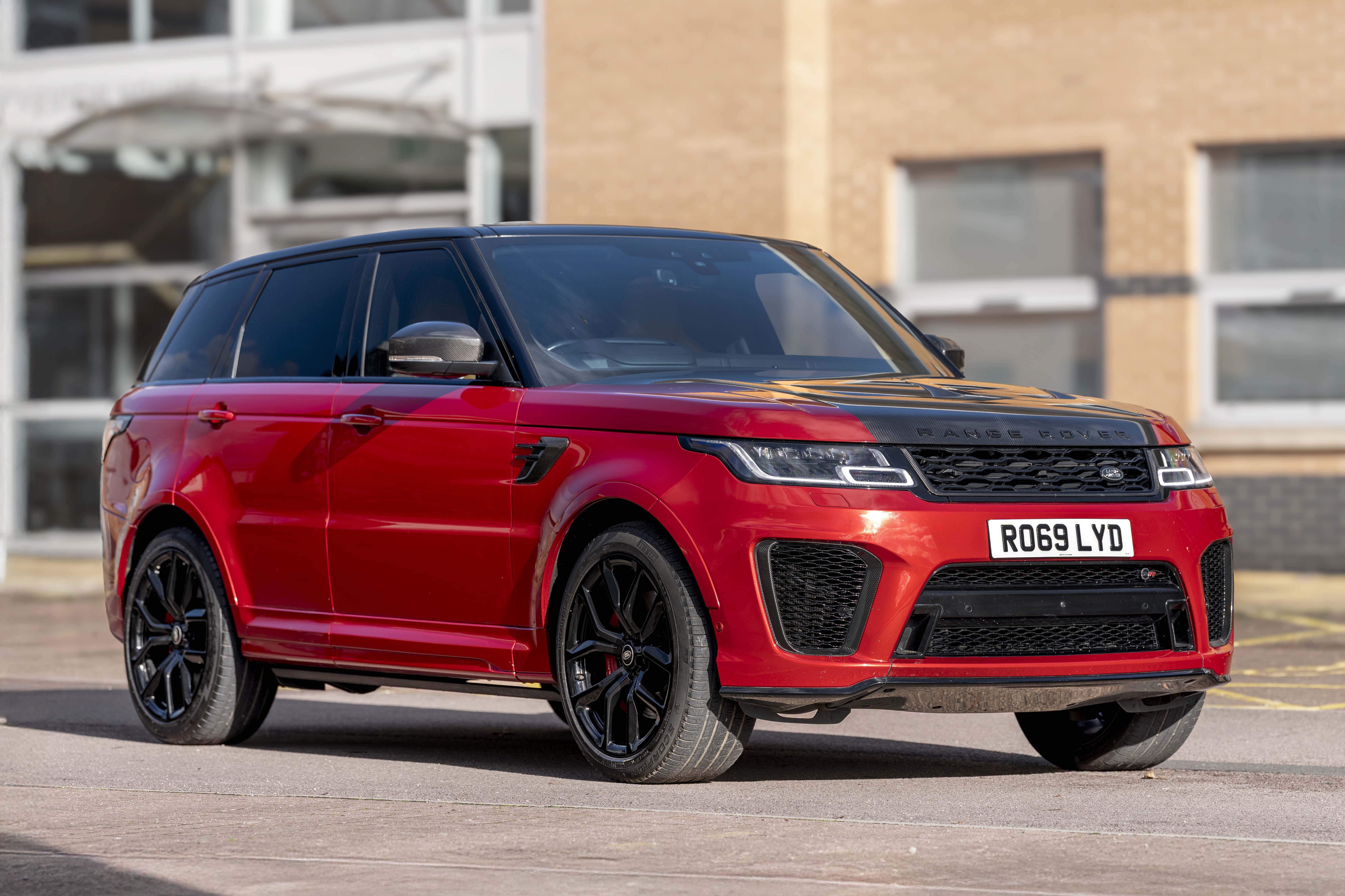 2019 Range Rover Sport SVR - ...