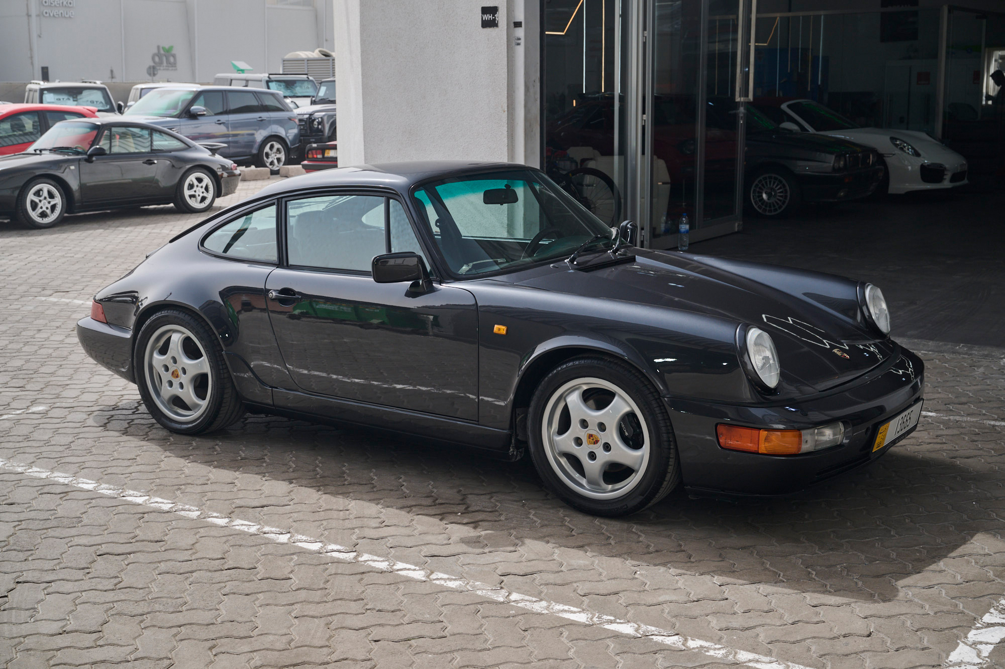 1990 Porsche 911 (964) Carrera 2