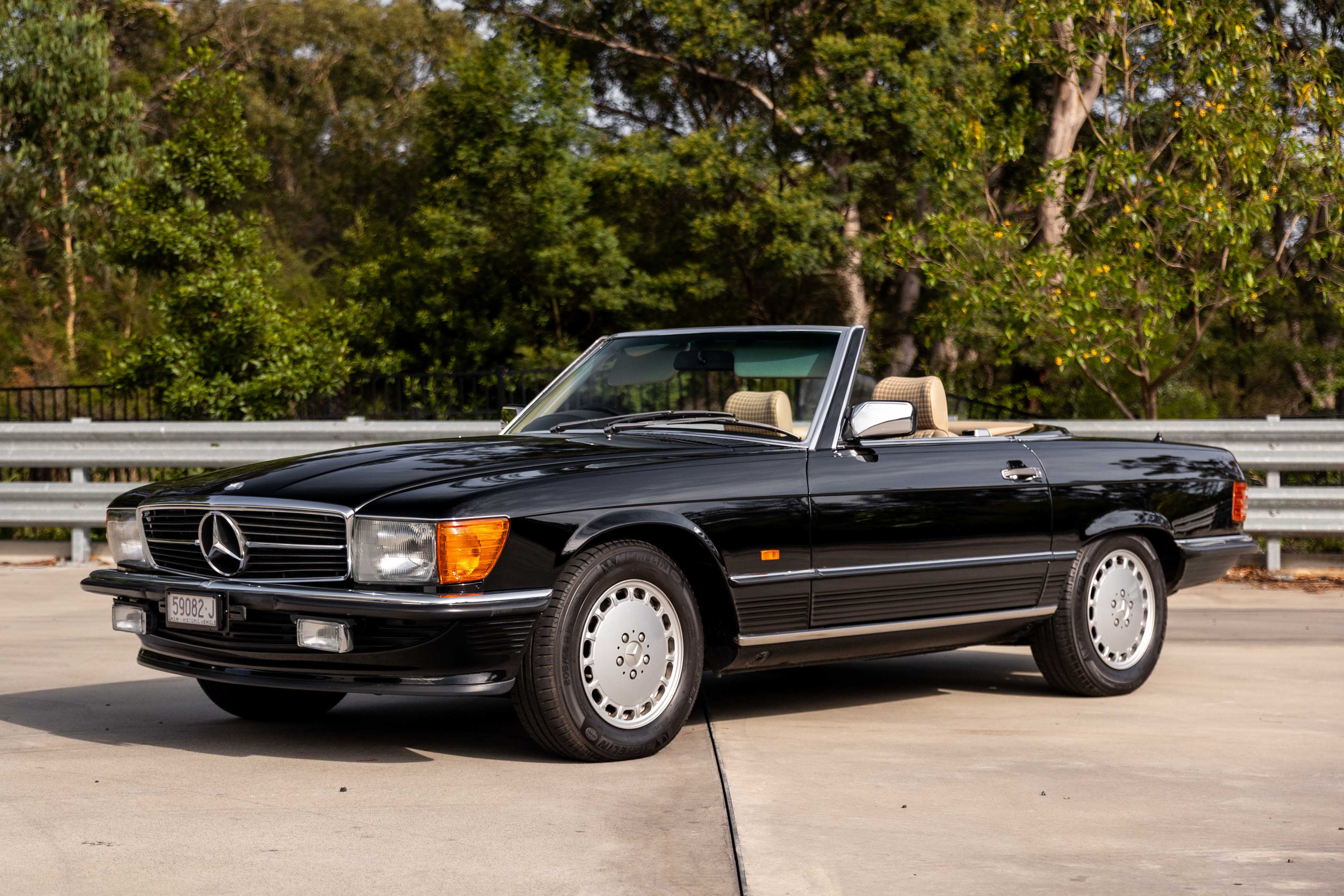 1989 Mercedes-Benz (R107) 300SL