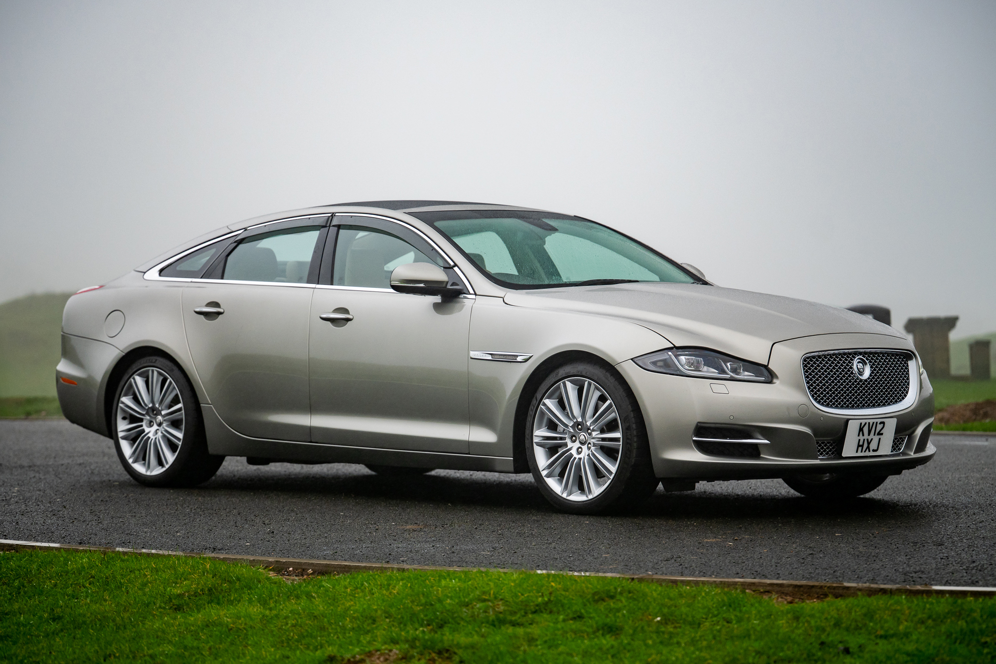 2012 Jaguar XJ Premium Luxury...