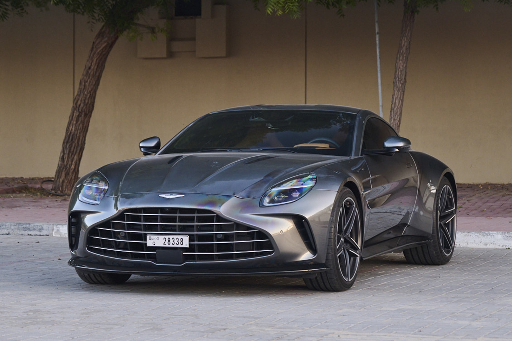2025 Aston Martin Vantage