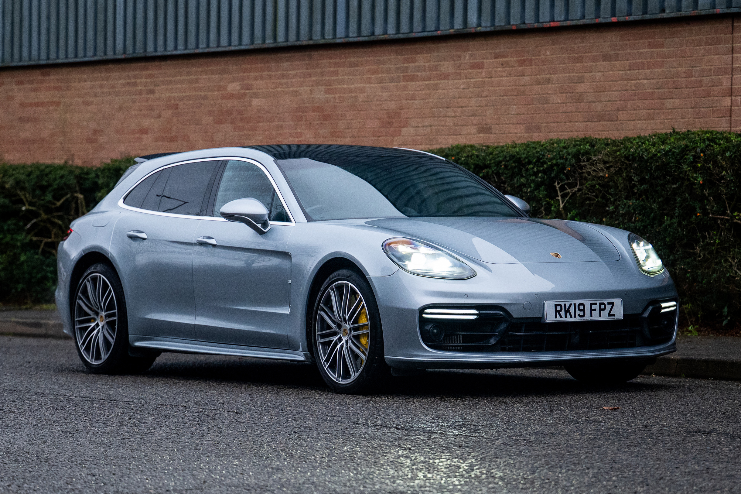 2019 Porsche Panamera Turbo S...