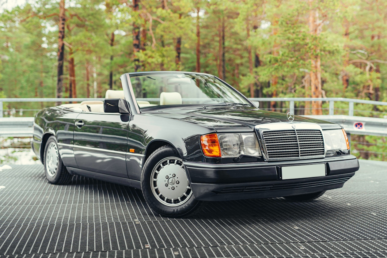 1993 Mercedes-Benz (W124) 300 E
